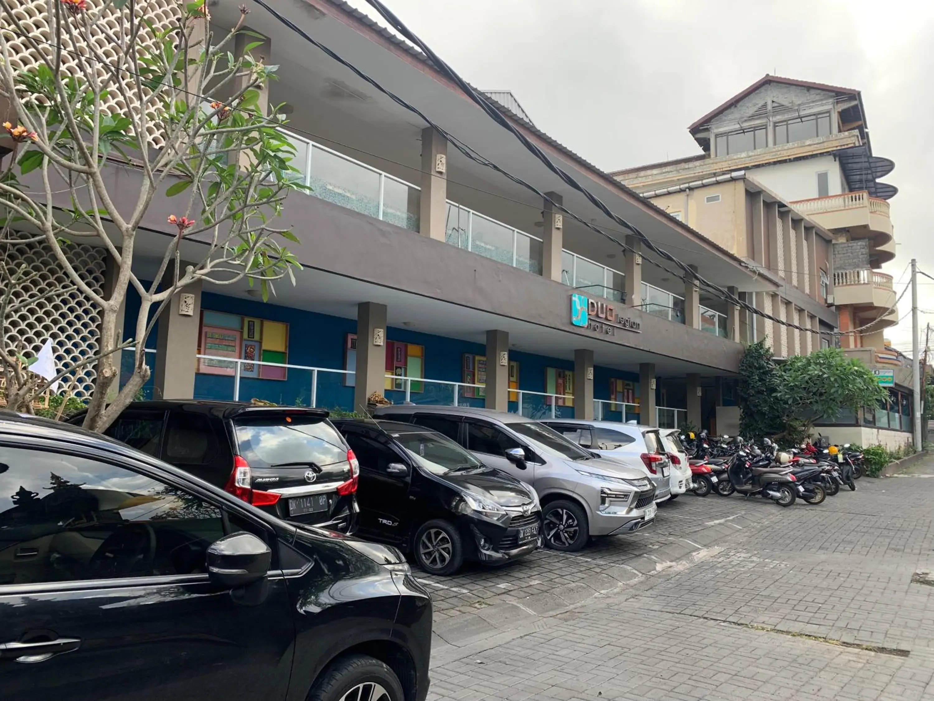 Parking, Property Building in Duo Legian Hotel