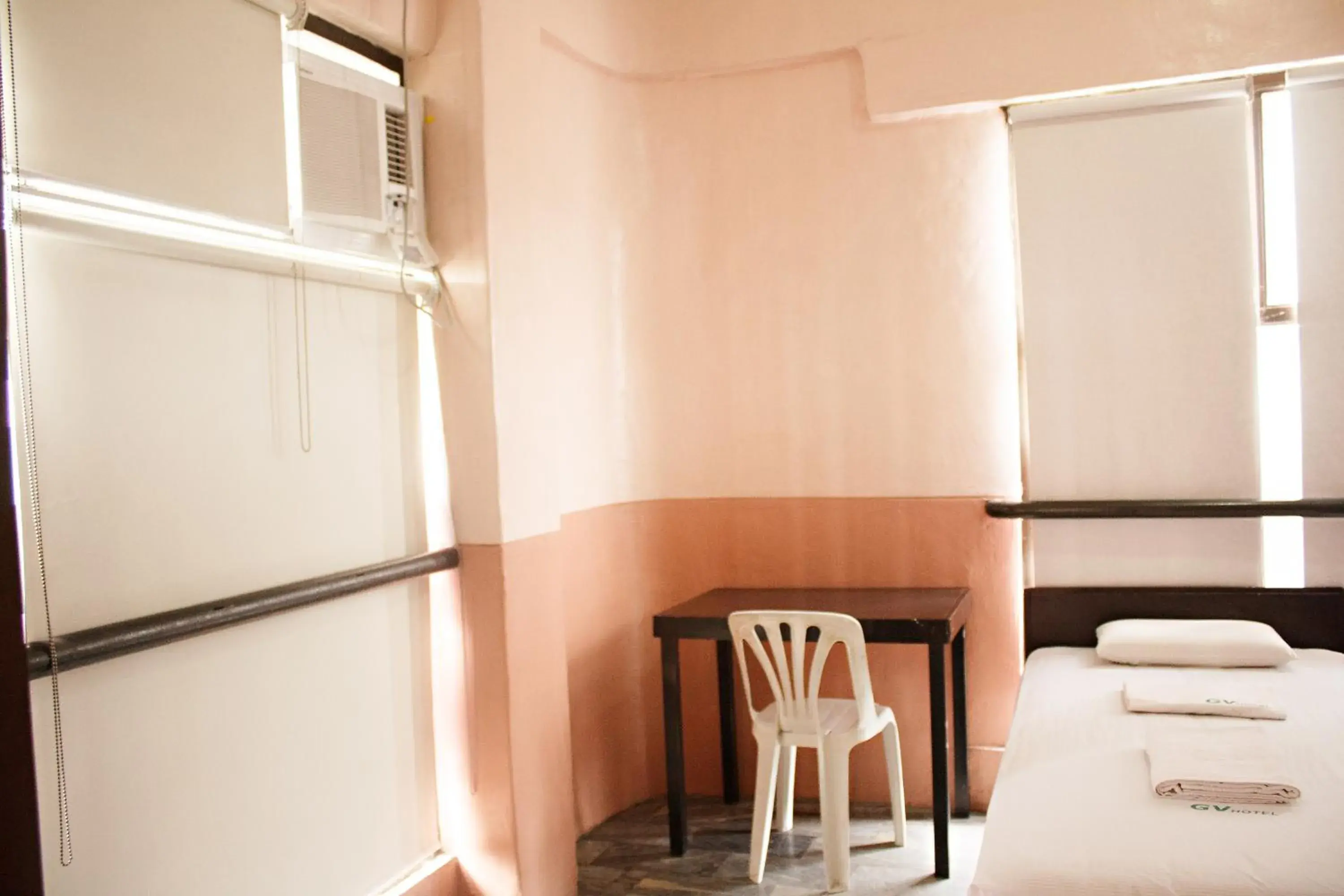 Bed in GV Hotel - Ormoc Bed in GV Hotel - Ormoc