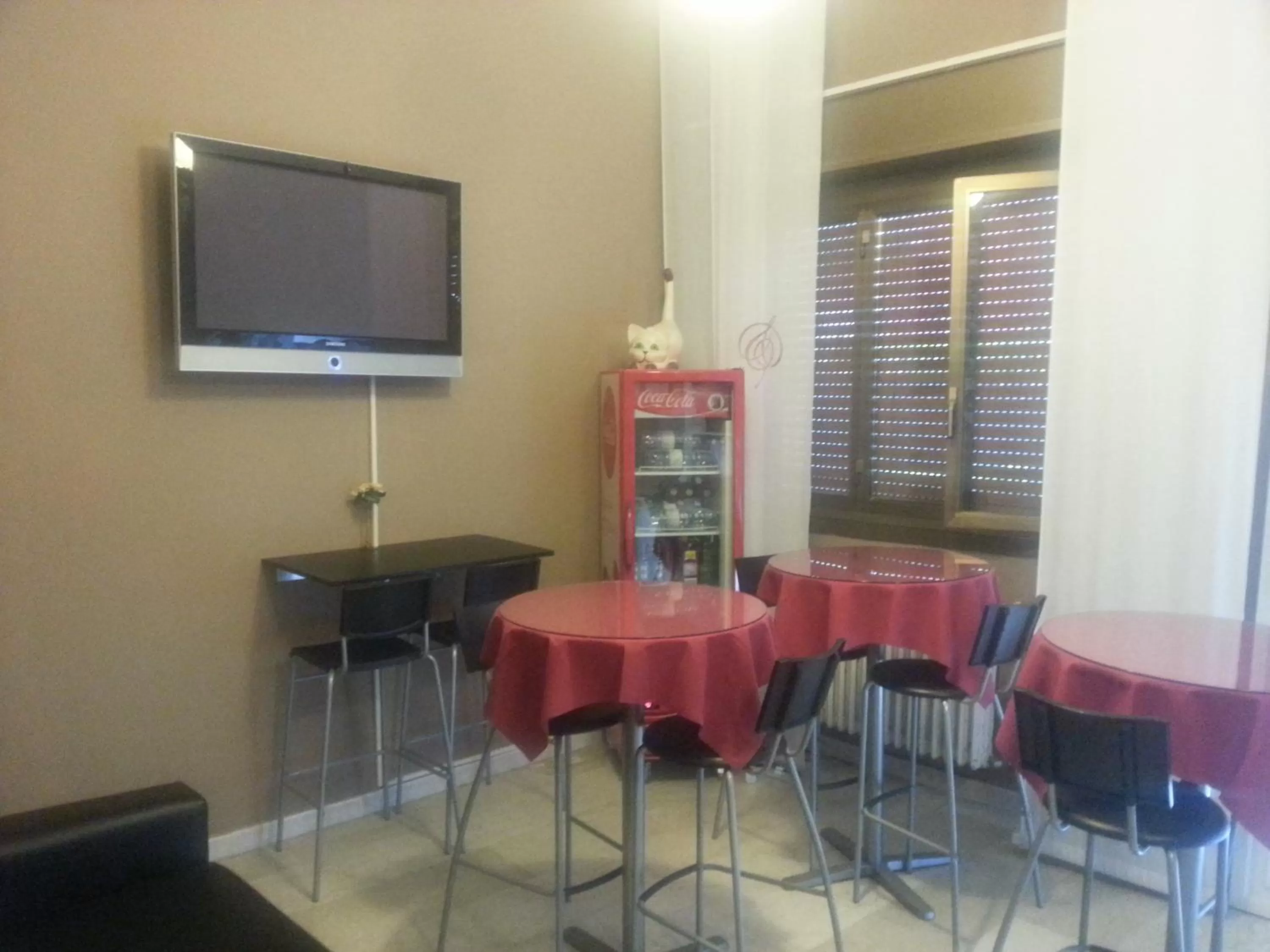 Restaurant/places to eat in Hotel Bicocca