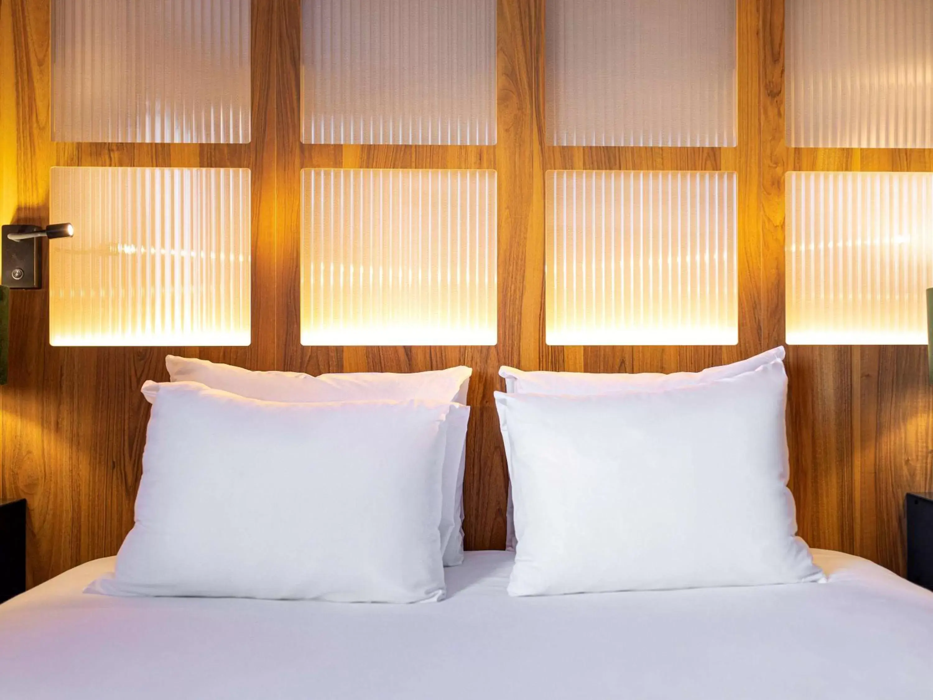 Property building, Bed in Ibis Styles St Etienne - Gare Chateaucreux Property building, Bed in Ibis Styles St Etienne - Gare Chateaucreux