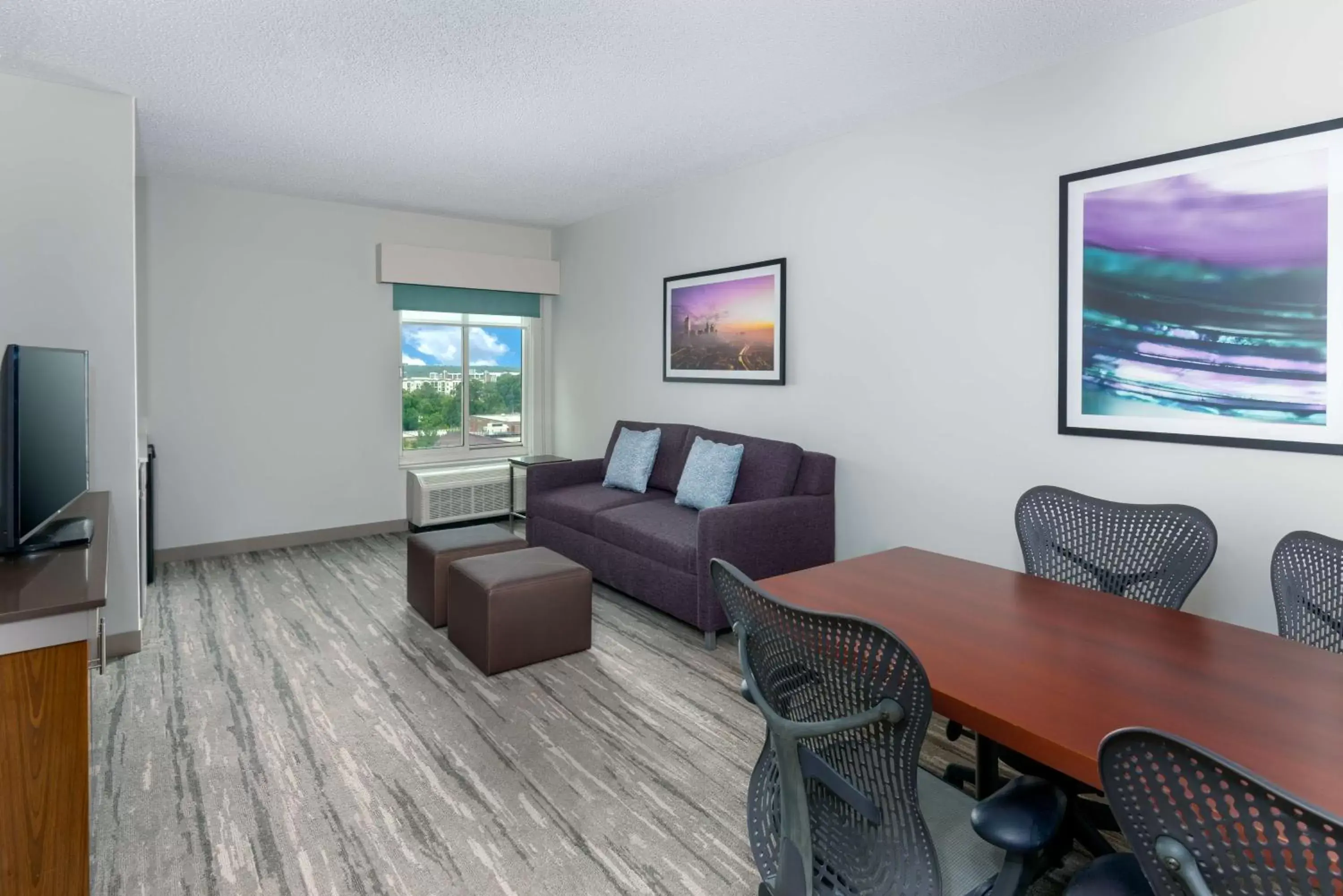 Living room, Seating Area in Hilton Garden Inn Charlotte Uptown