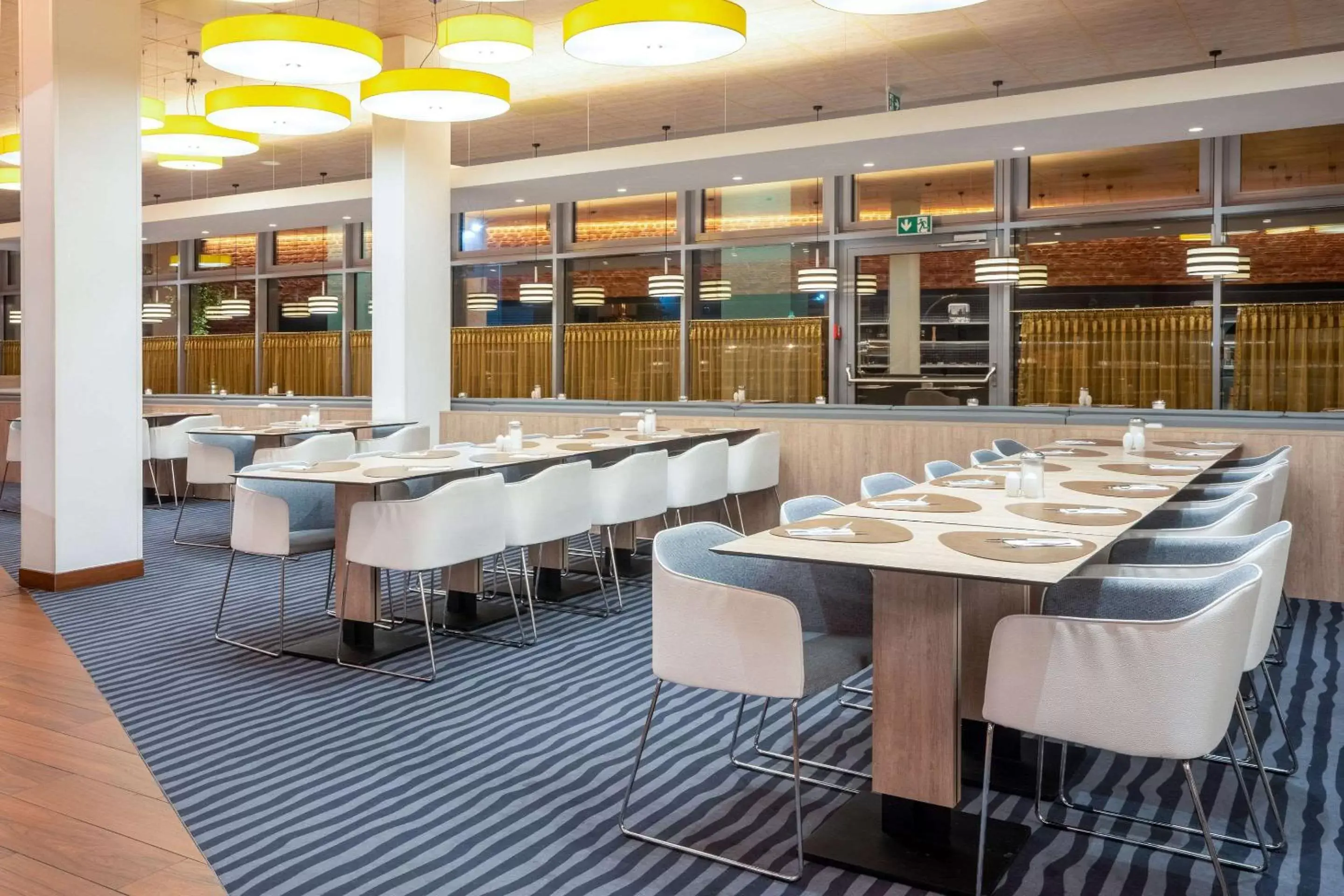 Restaurant/Places to Eat in Styles Hotel Frankfurt Airport