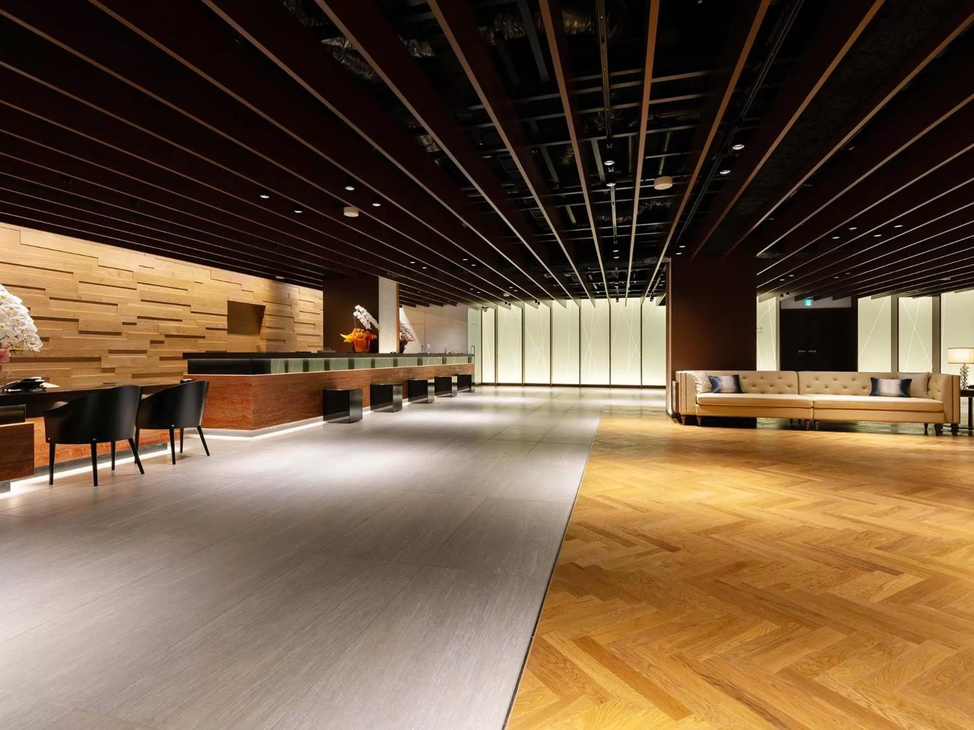 Lobby or reception in Hakodate Kokusai Hotel