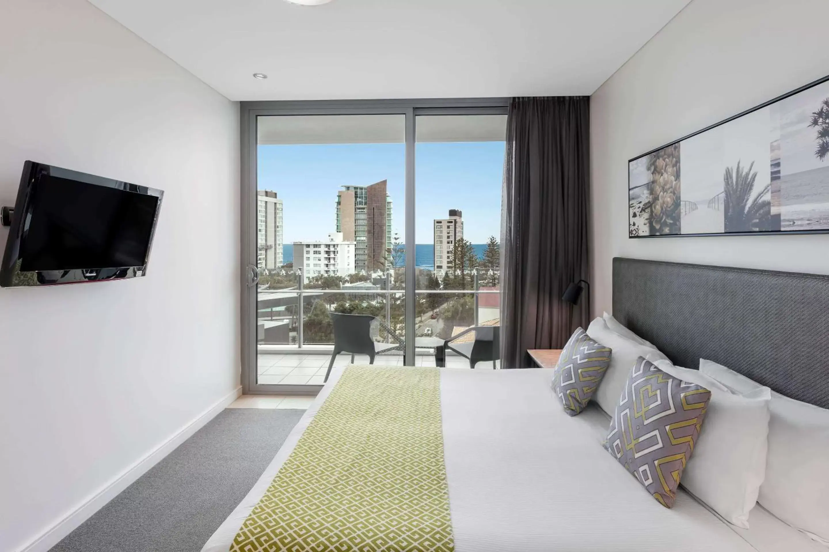 Photo of the whole room in Wyndham Resort Surfers Paradise