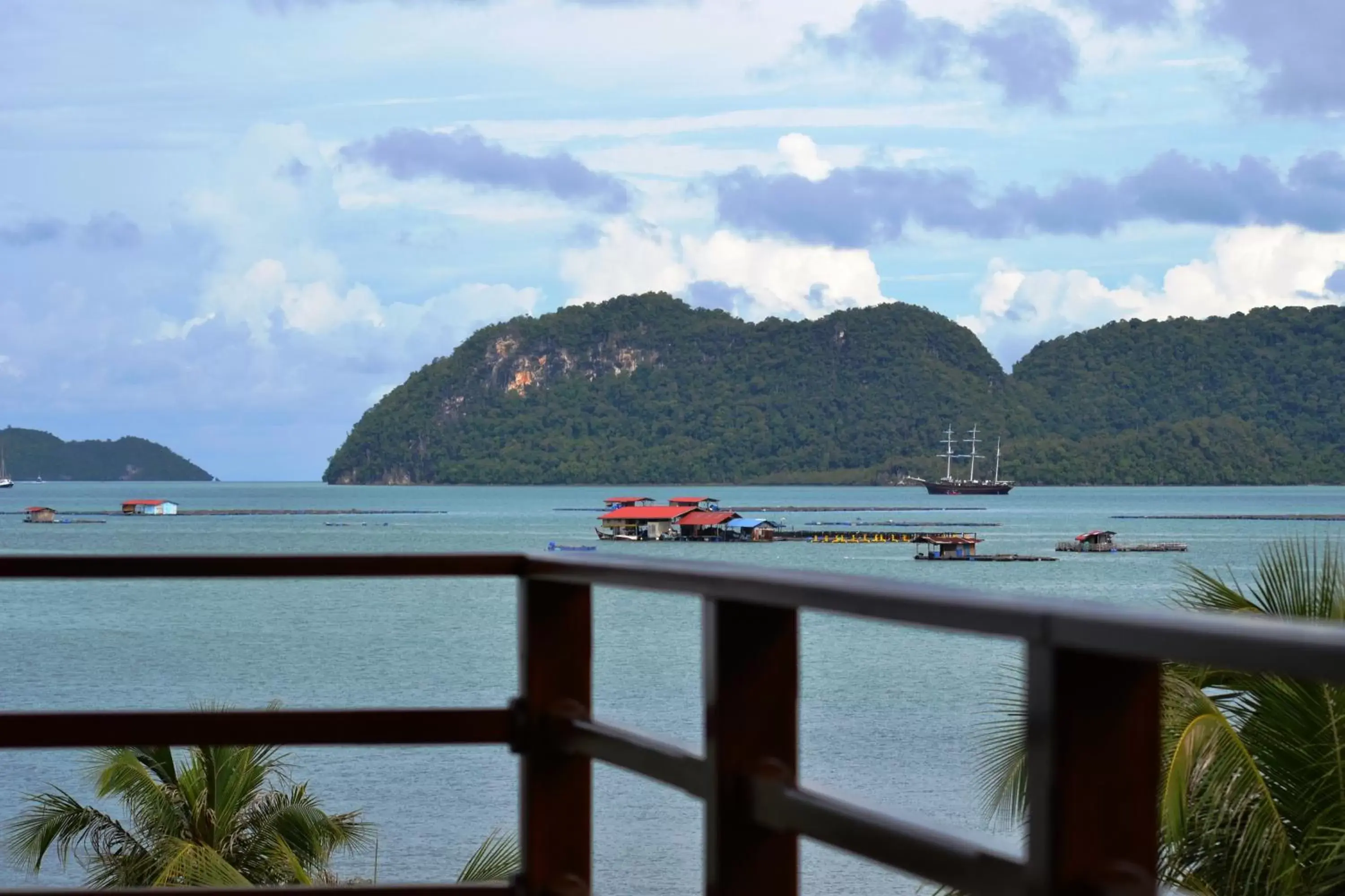 Balcony/Terrace, Mountain View in The Ocean Residence Langkawi