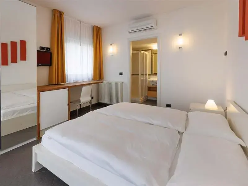 Photo of the whole room, Bed in Panorama Residence Hotel
