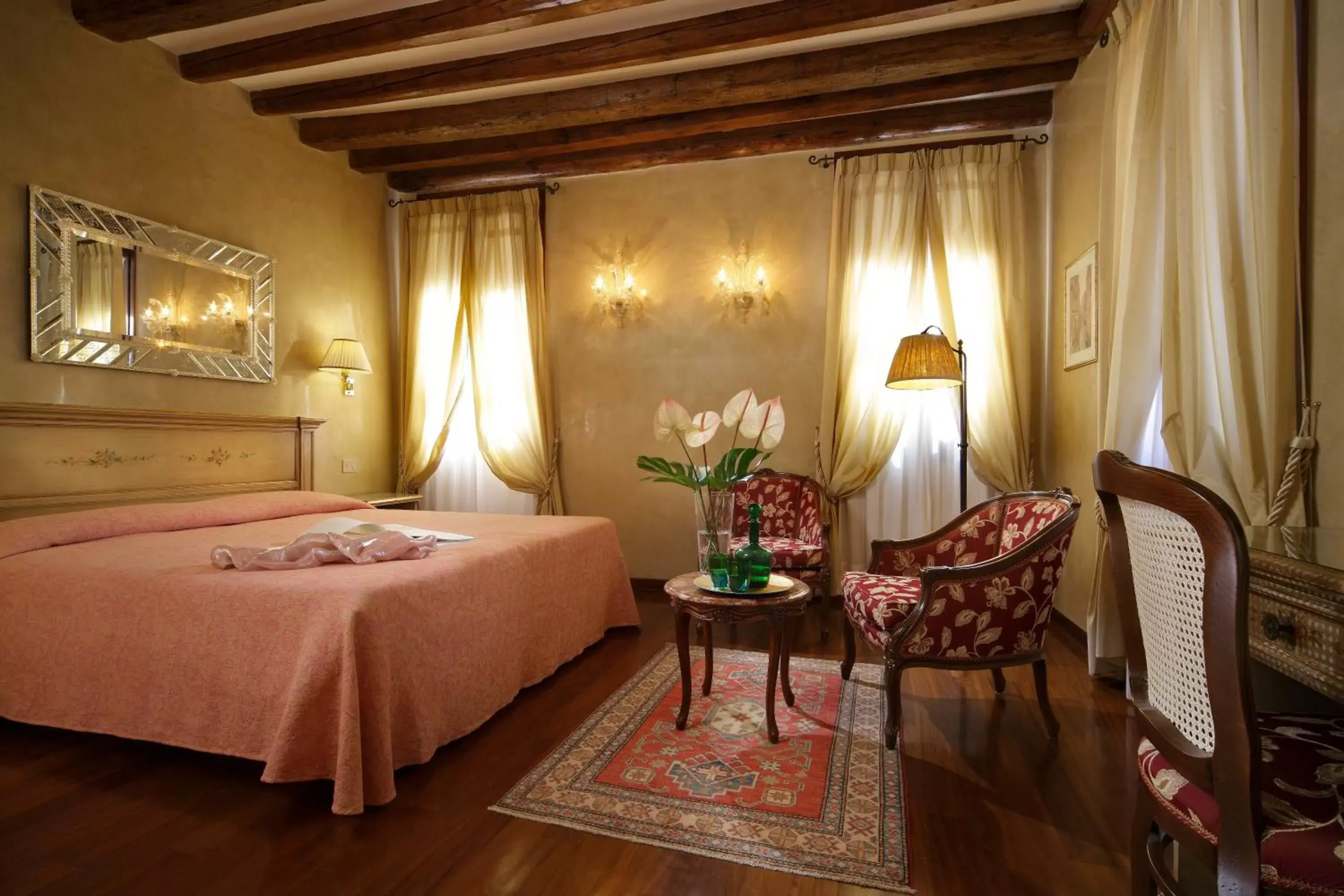 Photo of the whole room in Hotel Bisanzio