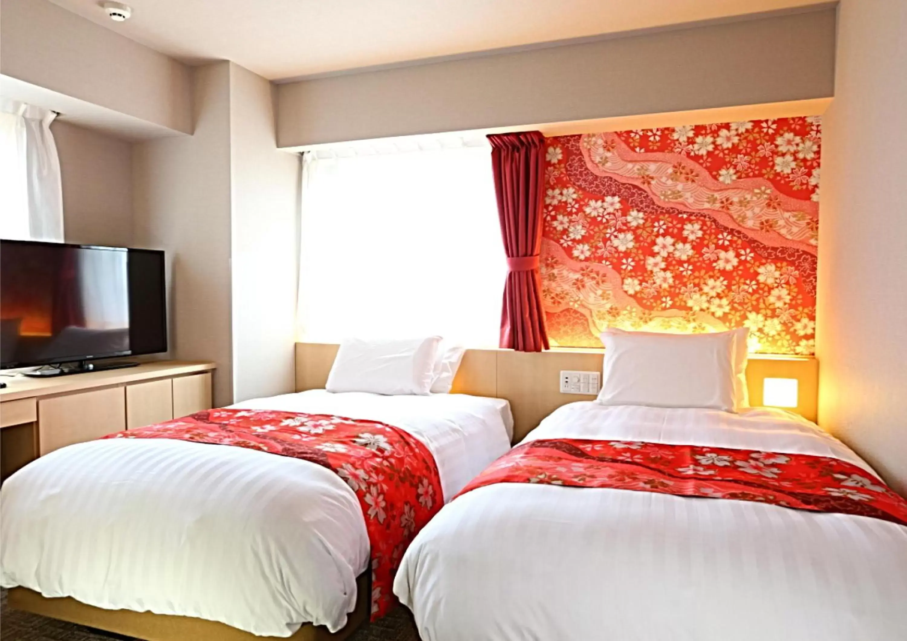 Photo of the whole room, Bed in Hotel Wing International Premium Kanazawa Ekimae