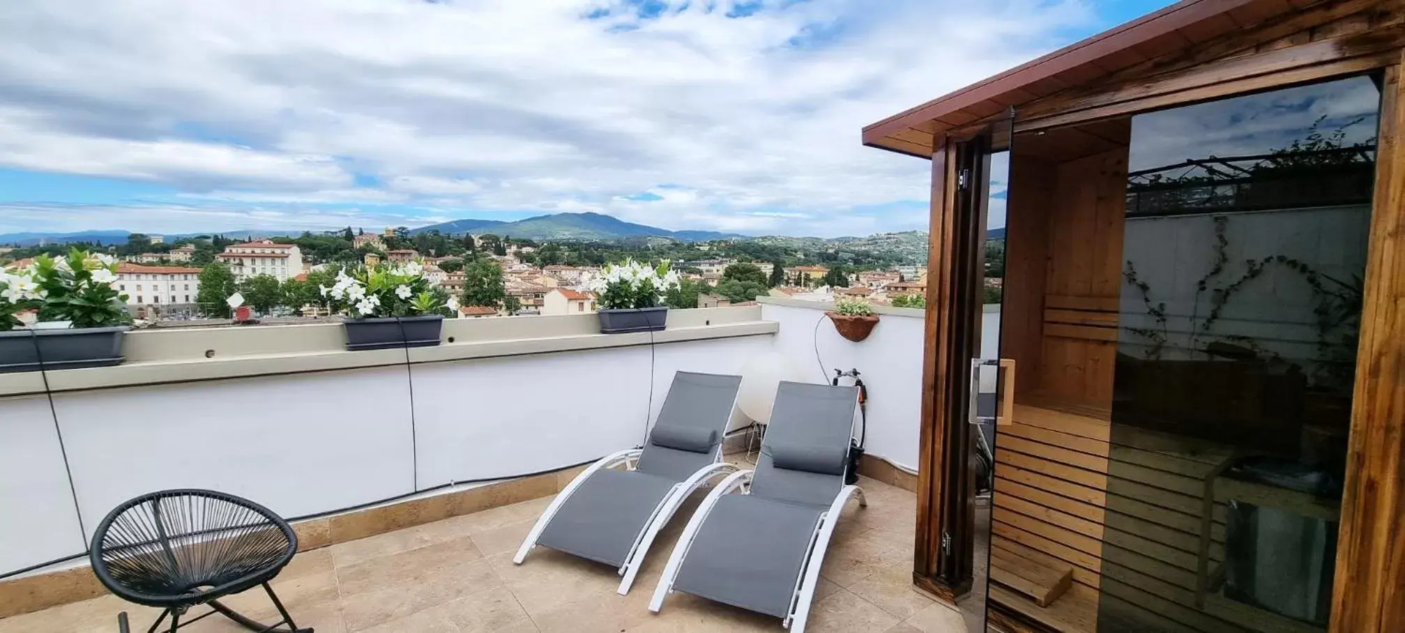 Mountain view, Balcony/Terrace in B&B Lorena Suites