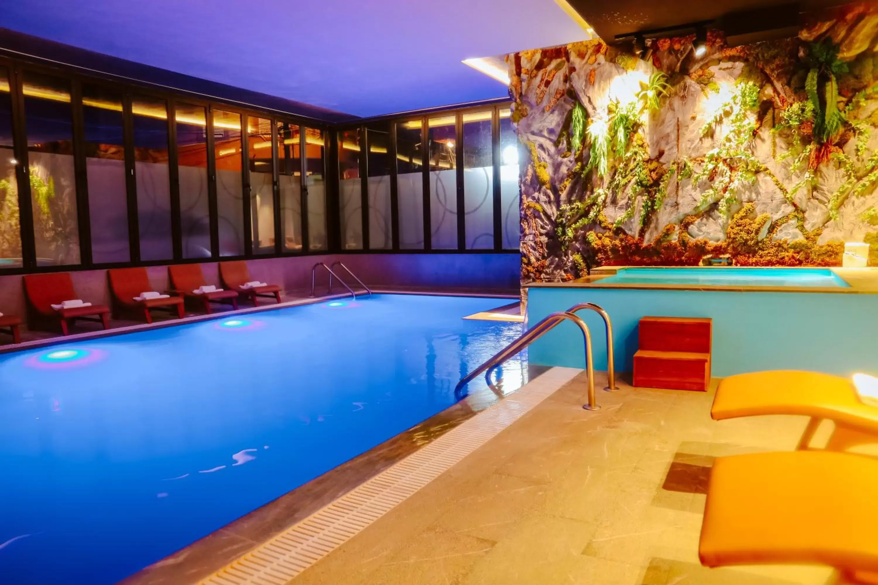 Pool view, Swimming Pool in Hotel Kocibelli POOL & SPA