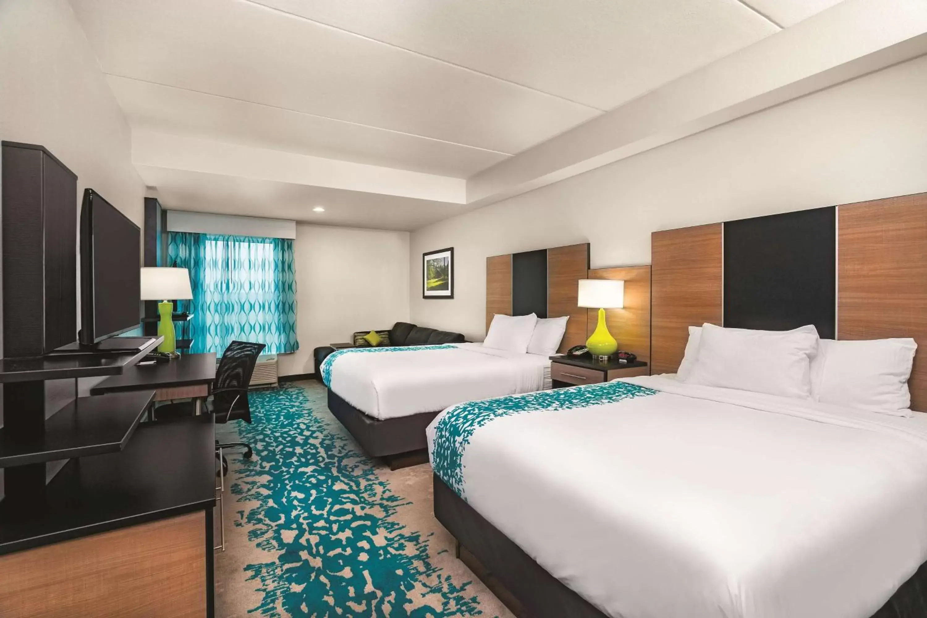 Queen Studio - Disability Access in La Quinta by Wyndham Cleveland TN Queen Studio - Disability Access in La Quinta by Wyndham Cleveland TN