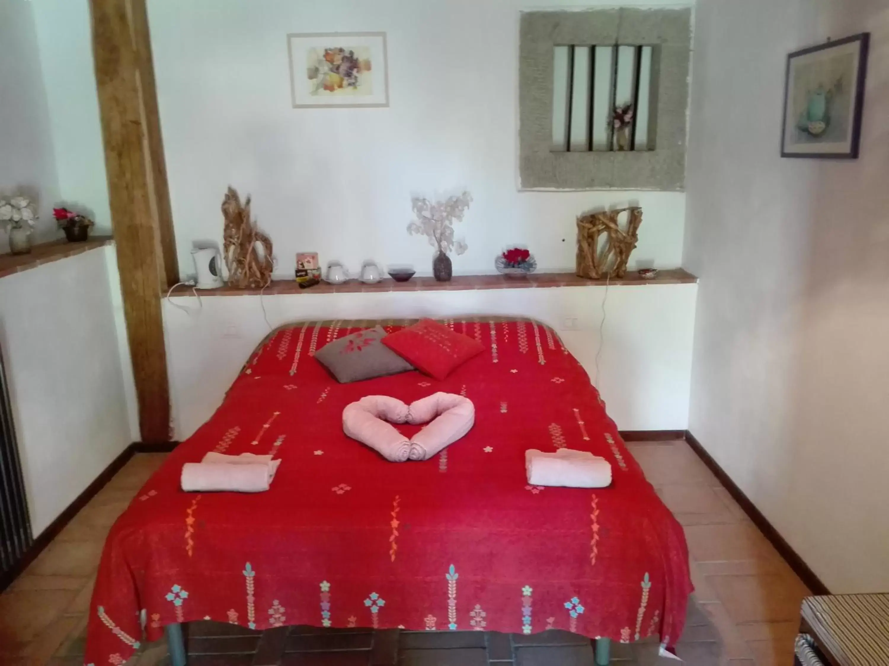 Photo of the whole room, Bed in B&B Podere Legnotorto