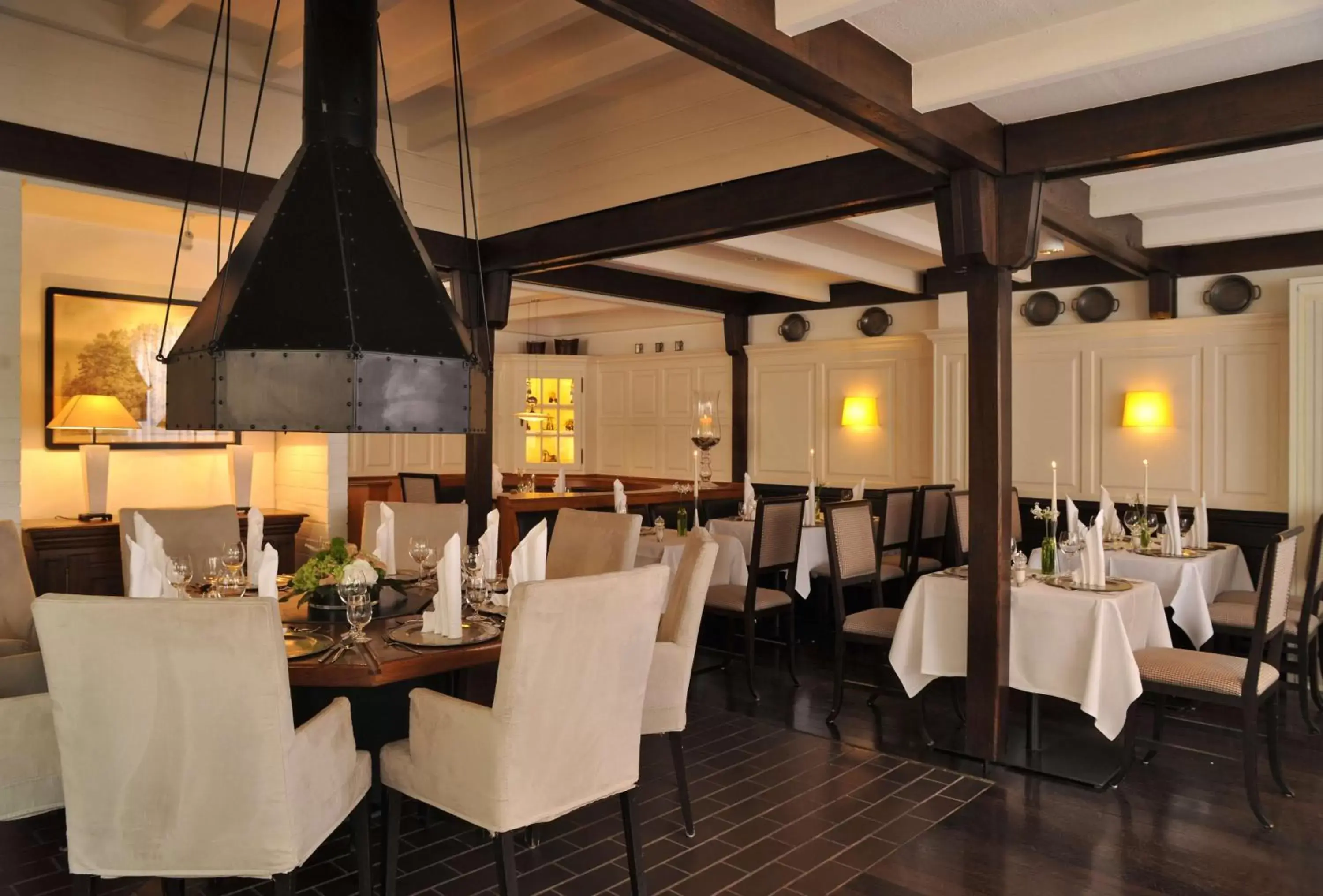 Restaurant/Places to Eat in Best Western Premier Parkhotel Kronsberg