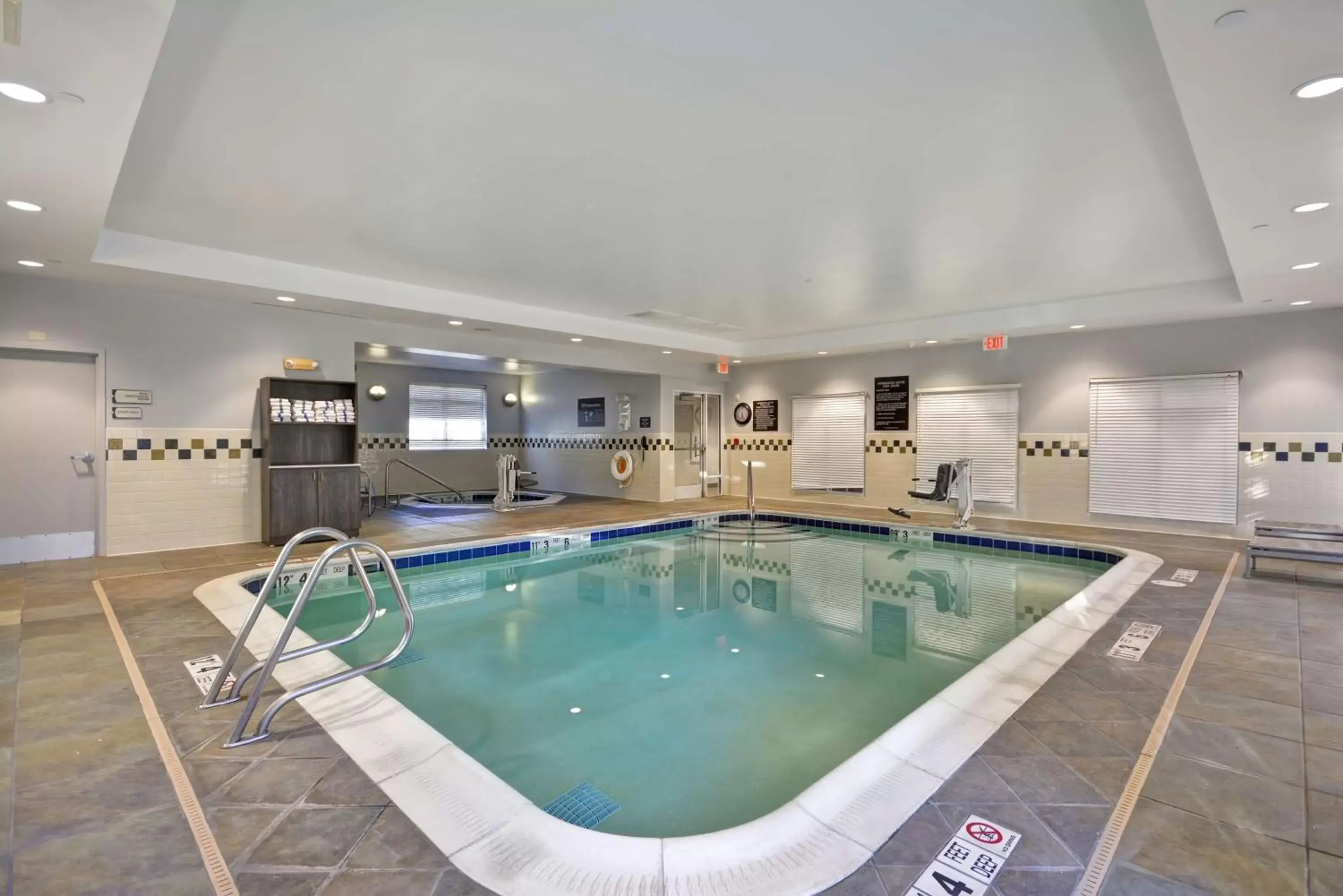 Swimming Pool in The Homewood Suites by Hilton Ithaca