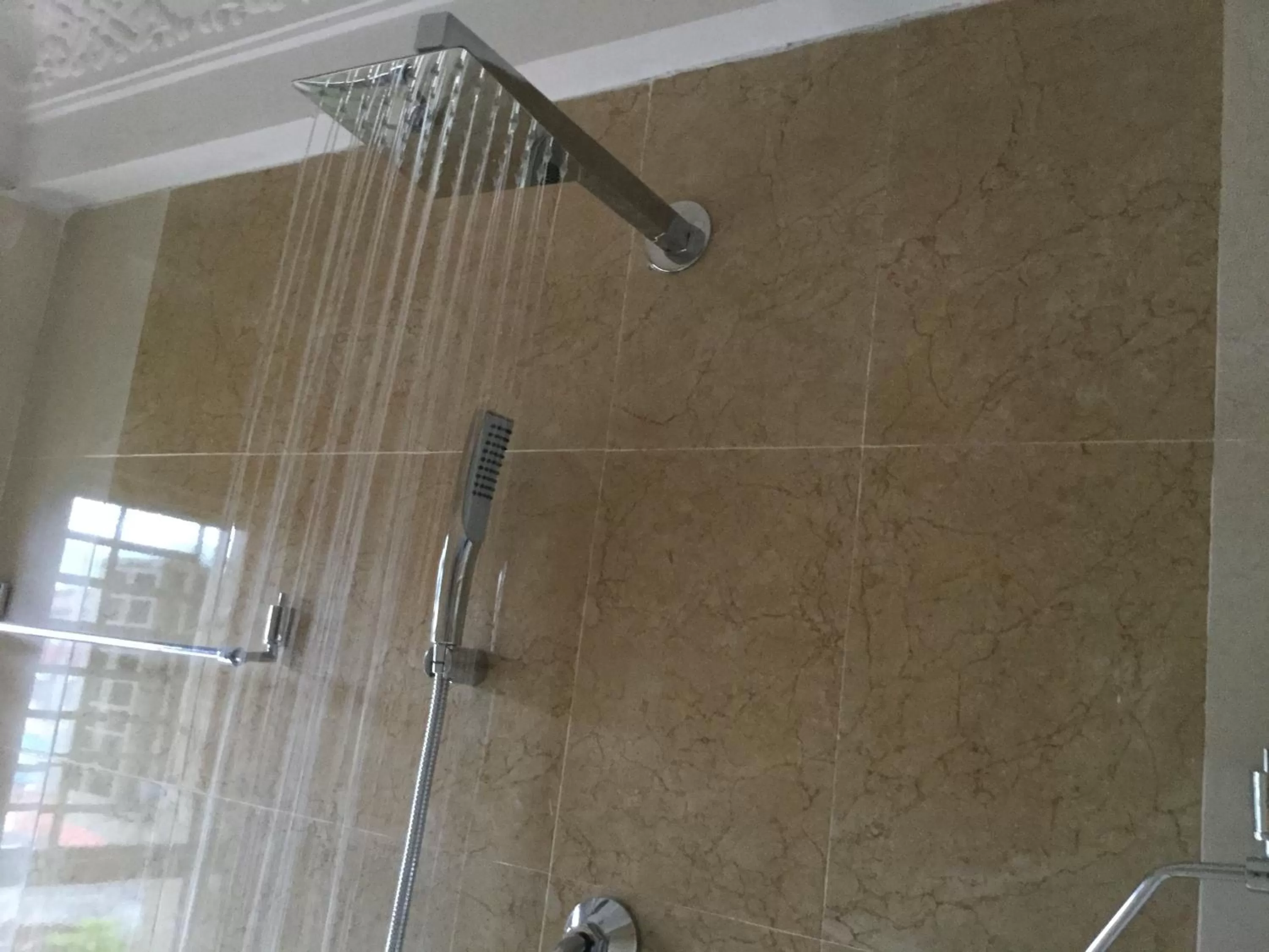 Shower in Trekkers Home
