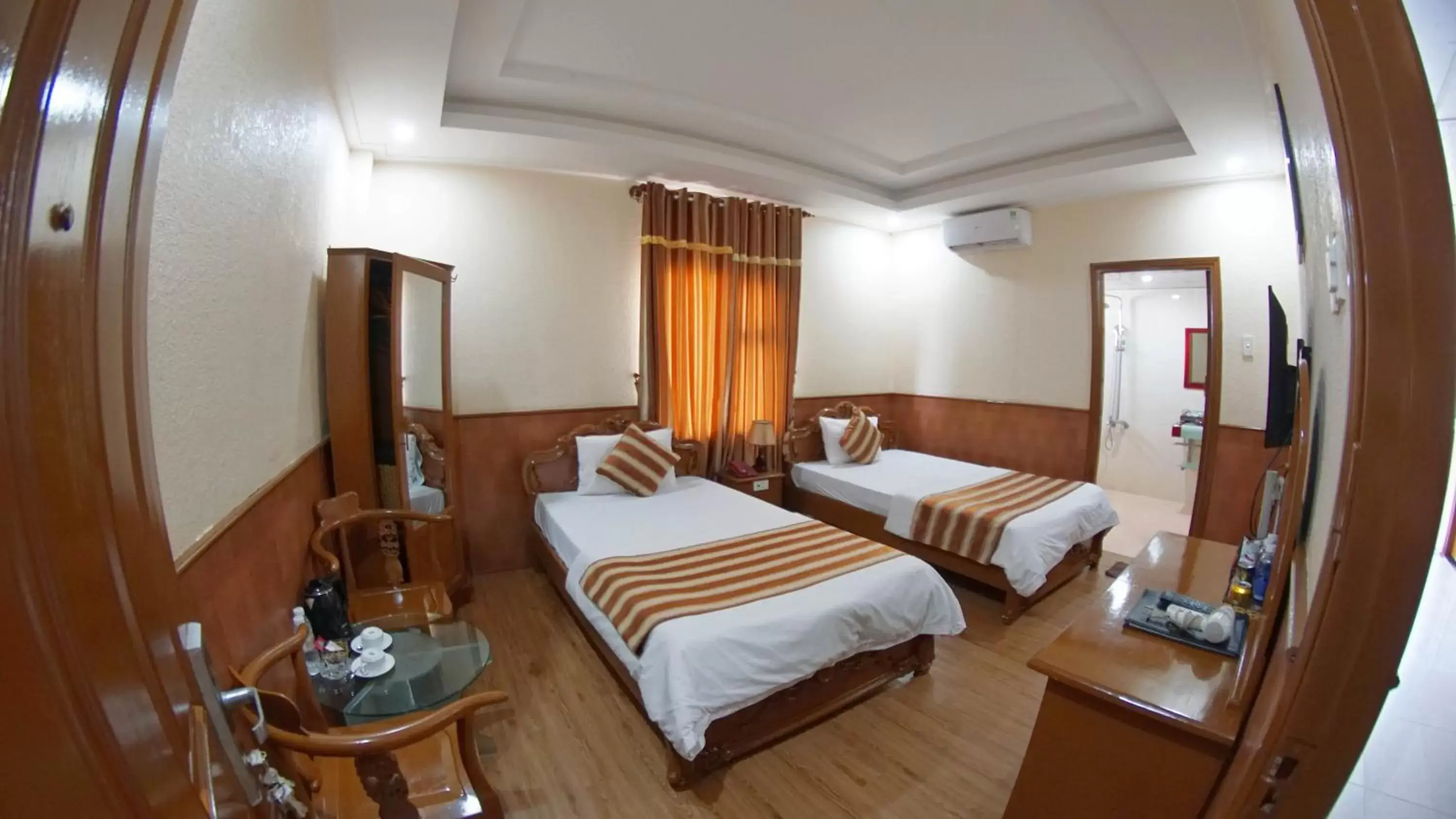 Photo of the whole room, Bed in Kieu Anh Hotel