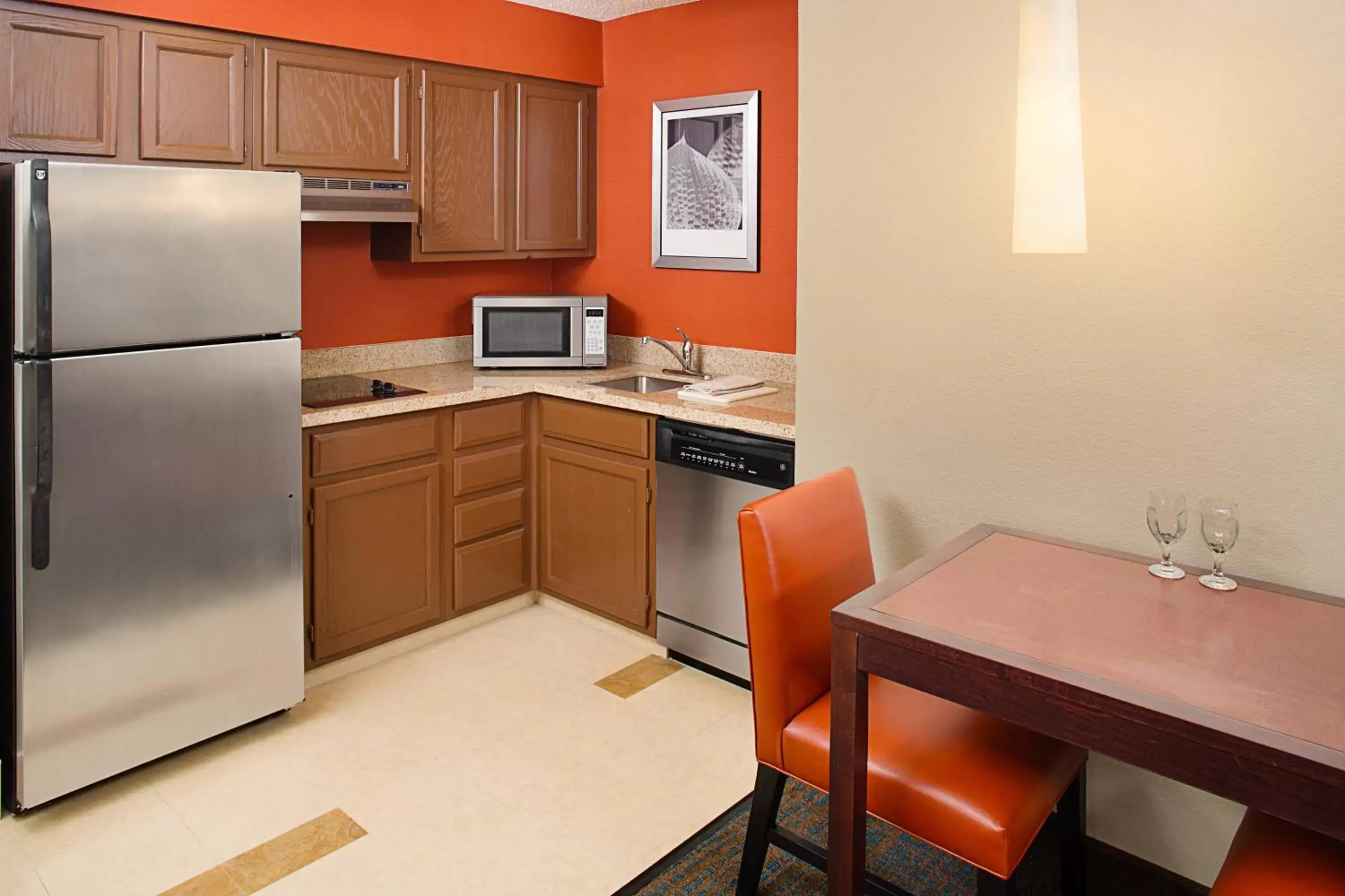 Kitchen or kitchenette, Kitchen/Kitchenette in Residence Inn by Marriott Detroit Livonia