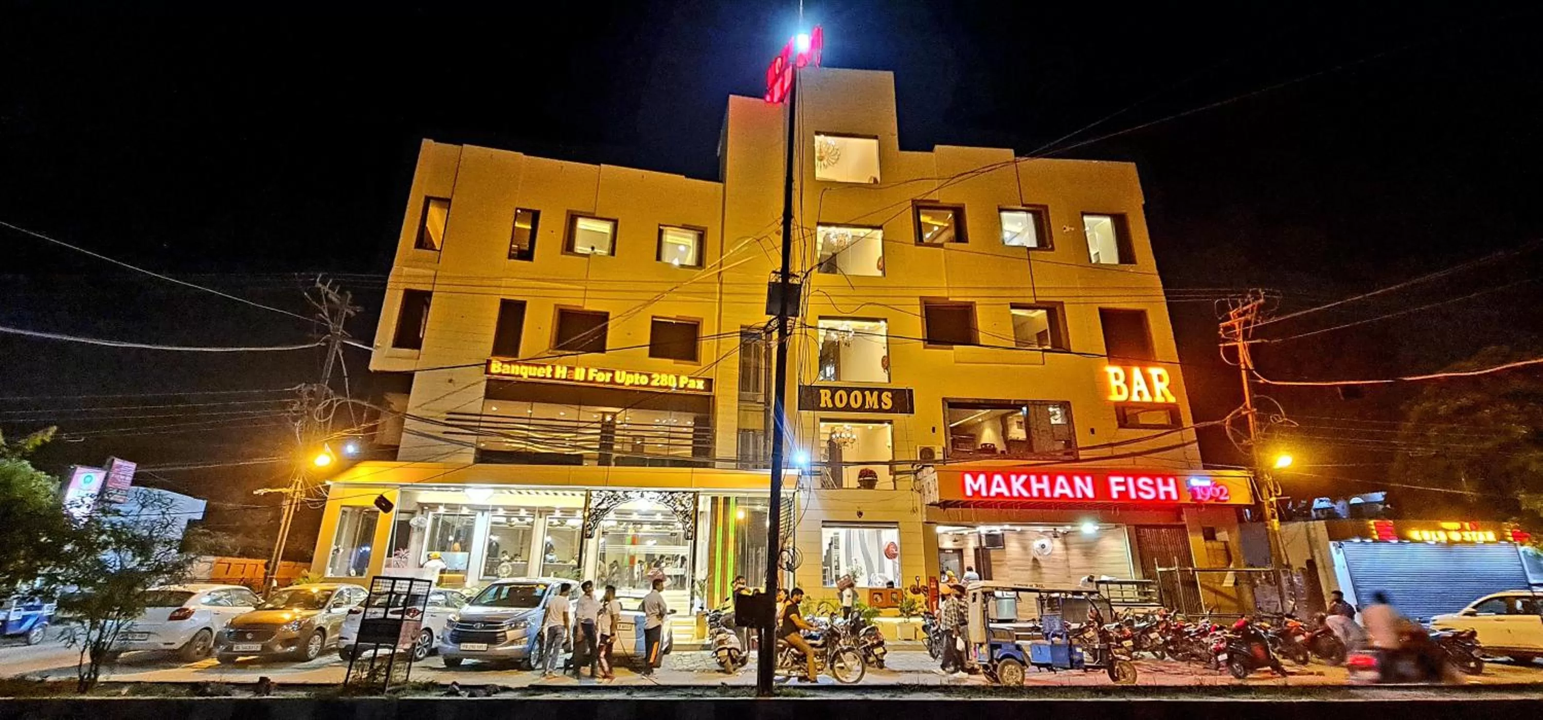 Property building in Hotel Makhan Residency