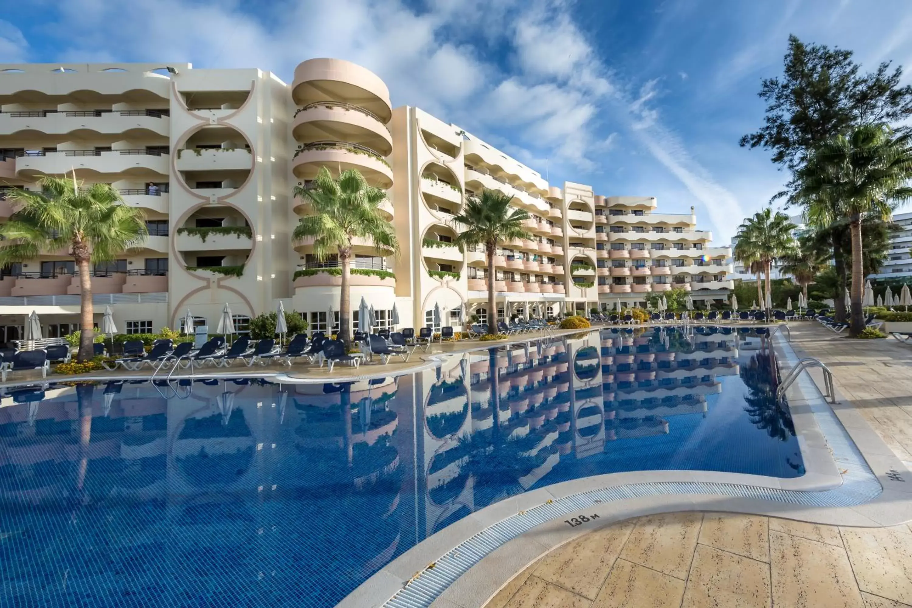 Swimming Pool in Vila Gale Cerro Alagoa