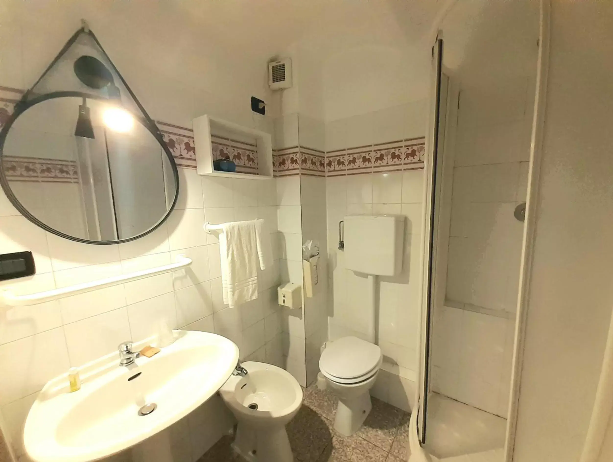 Bathroom in Hotel Castello Miramare