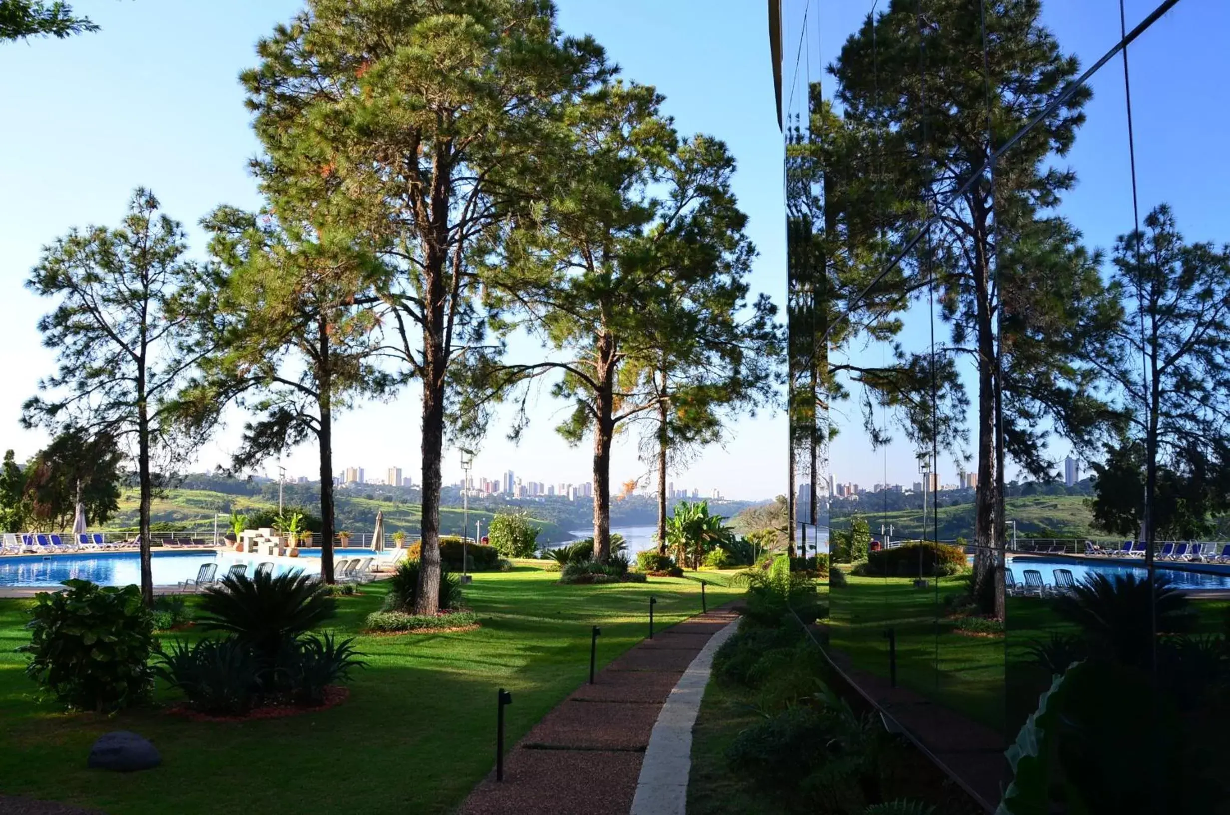 Garden in Hotel Casino Acaray