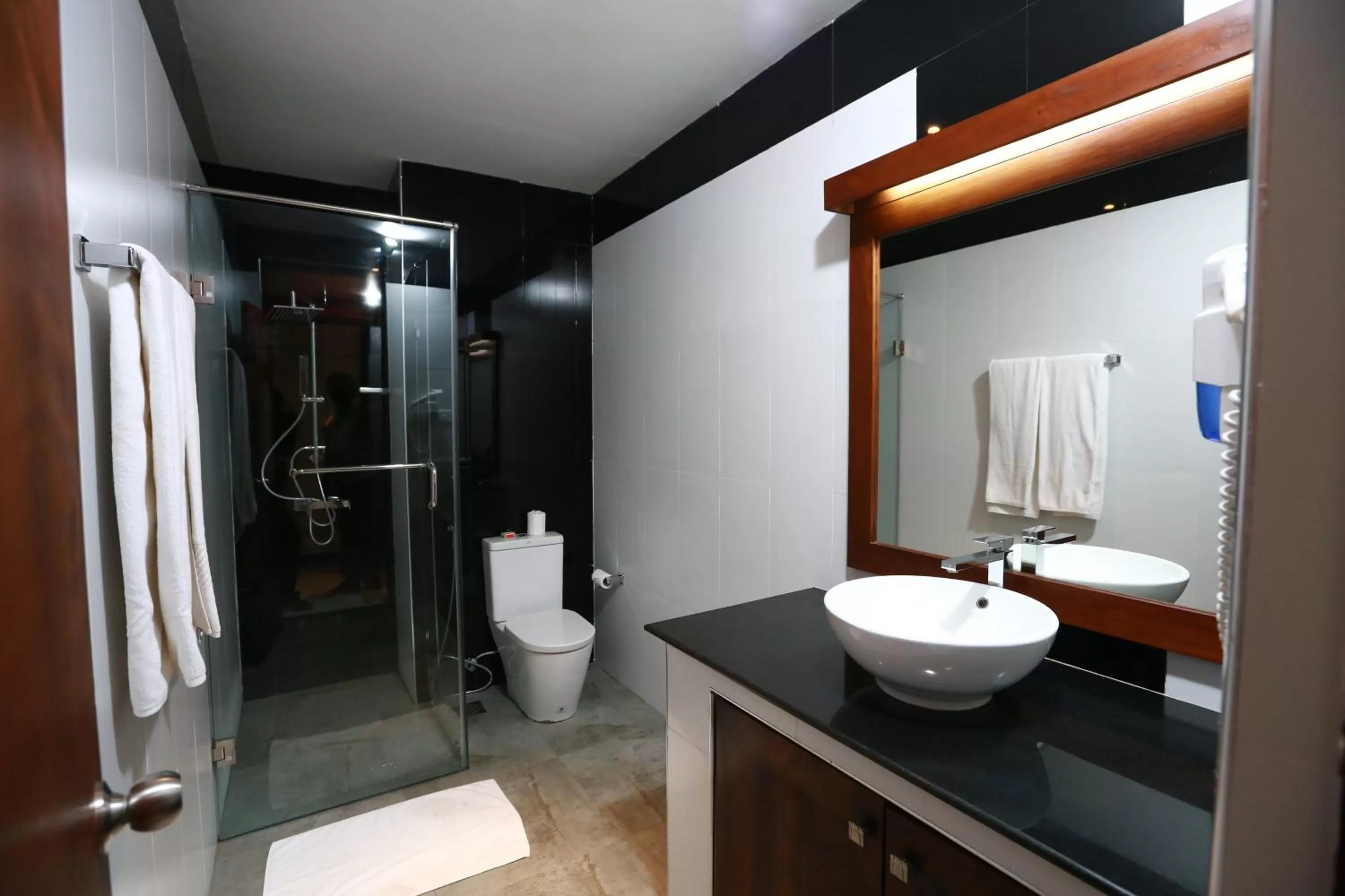 Bathroom in Royal Kandyan Hotel
