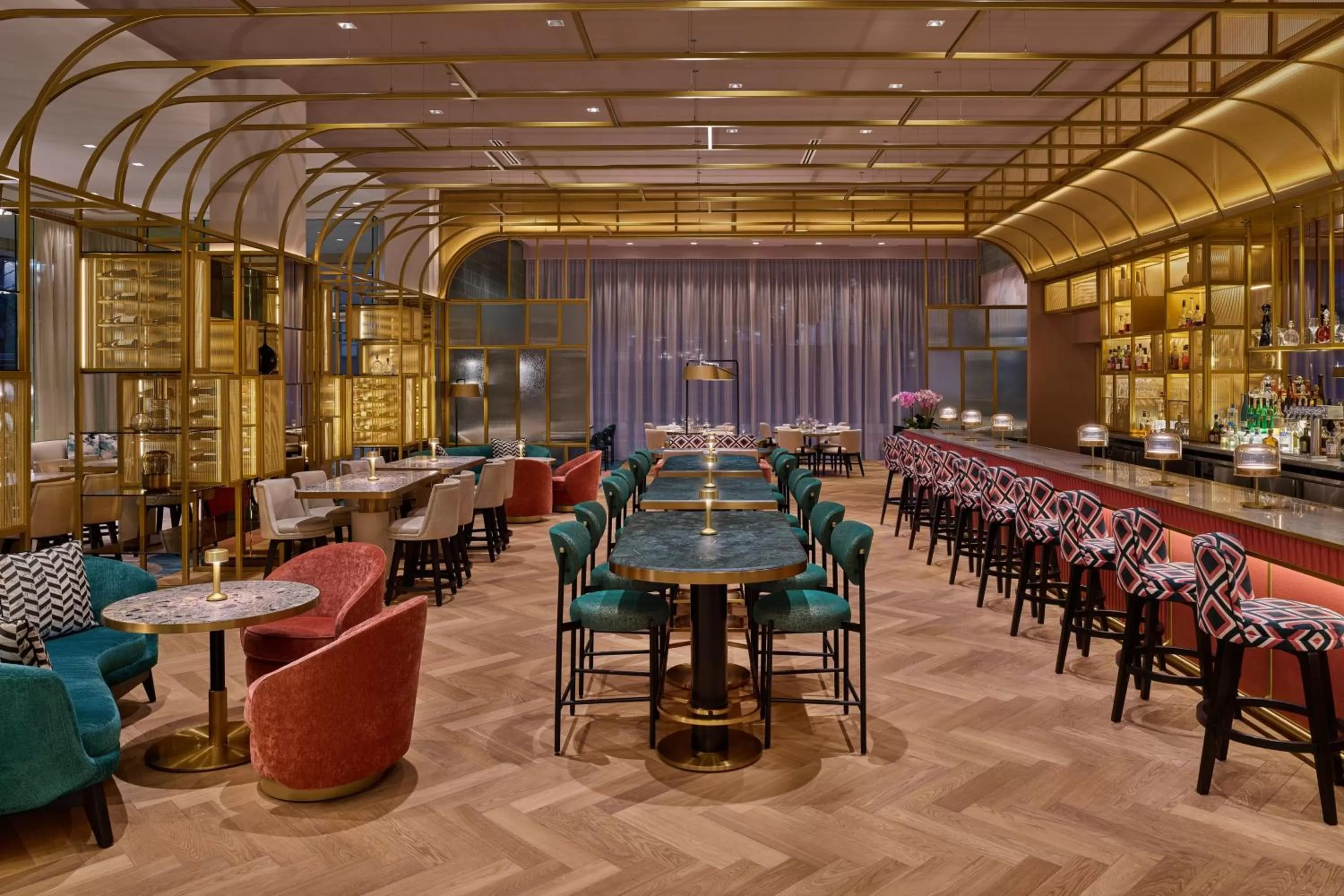 Lounge or bar in The St. Regis San Francisco