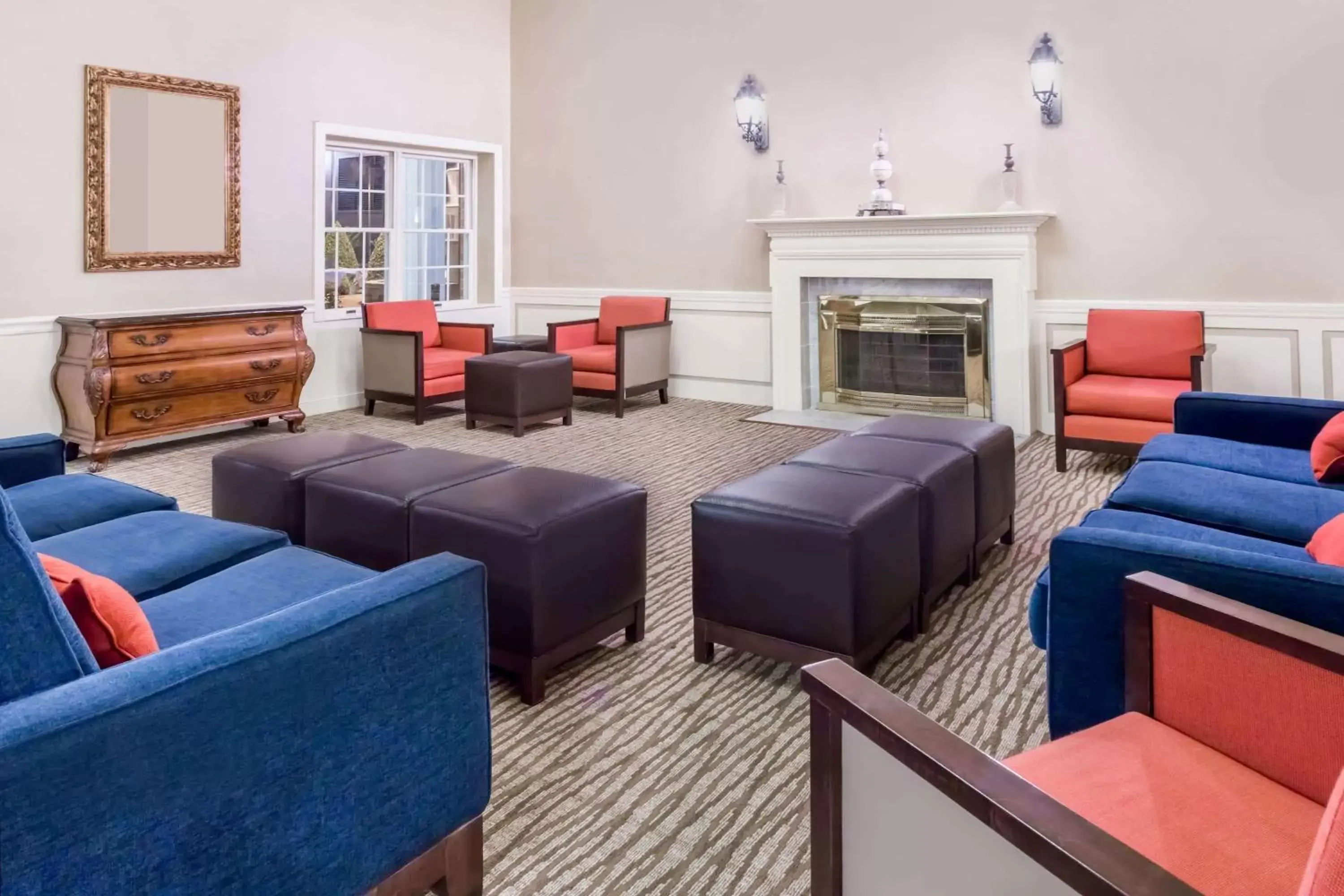 Lobby or reception, Seating Area in Days Inn by Wyndham Williamsburg Historic Area