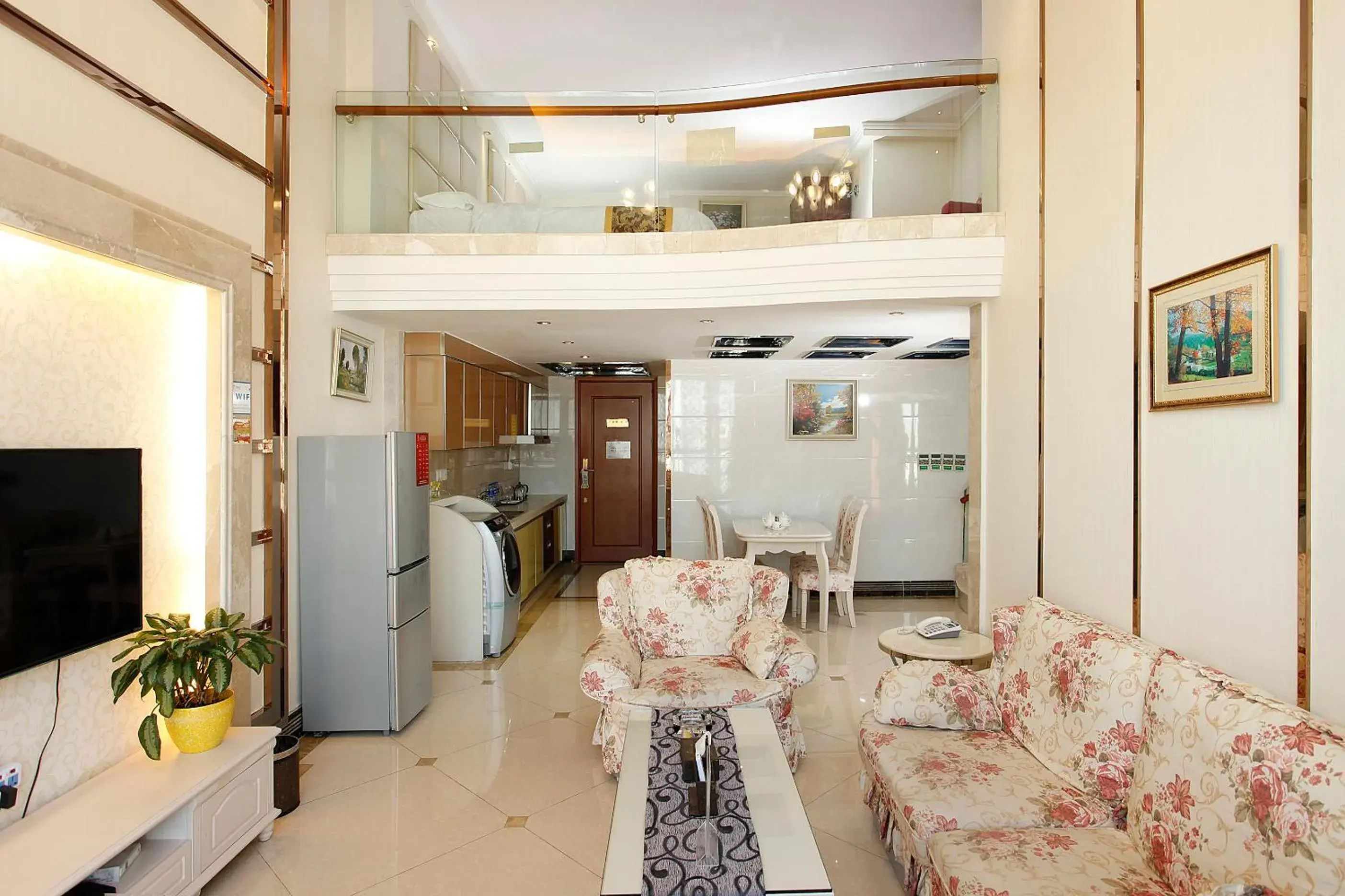 Communal lounge/ TV room, Seating Area in Louidon Mega Apartment Hotel Of Kam Rueng Plaza - Sunshine Apartment