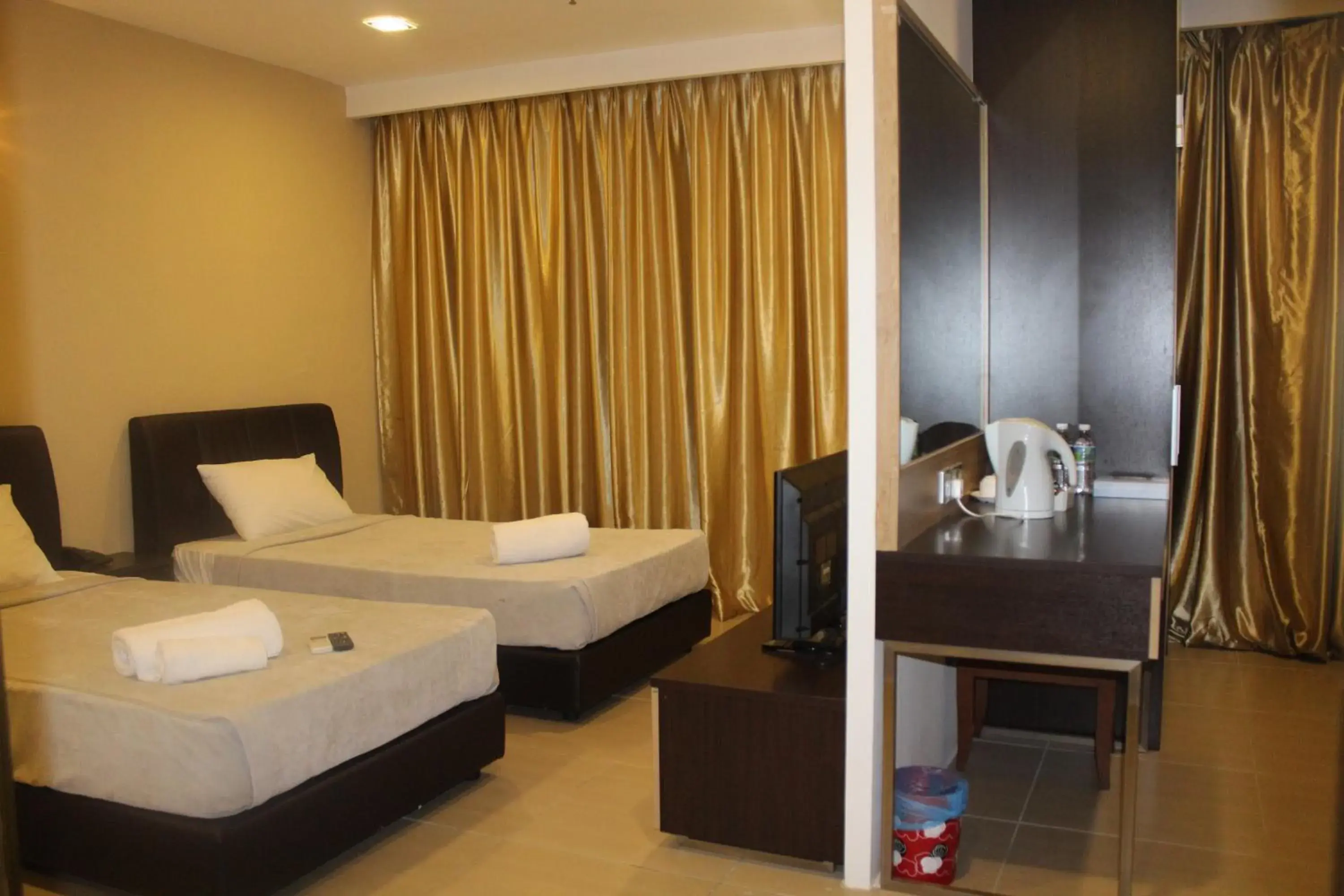 Bed in Sun Inns Hotel Jalan Tar