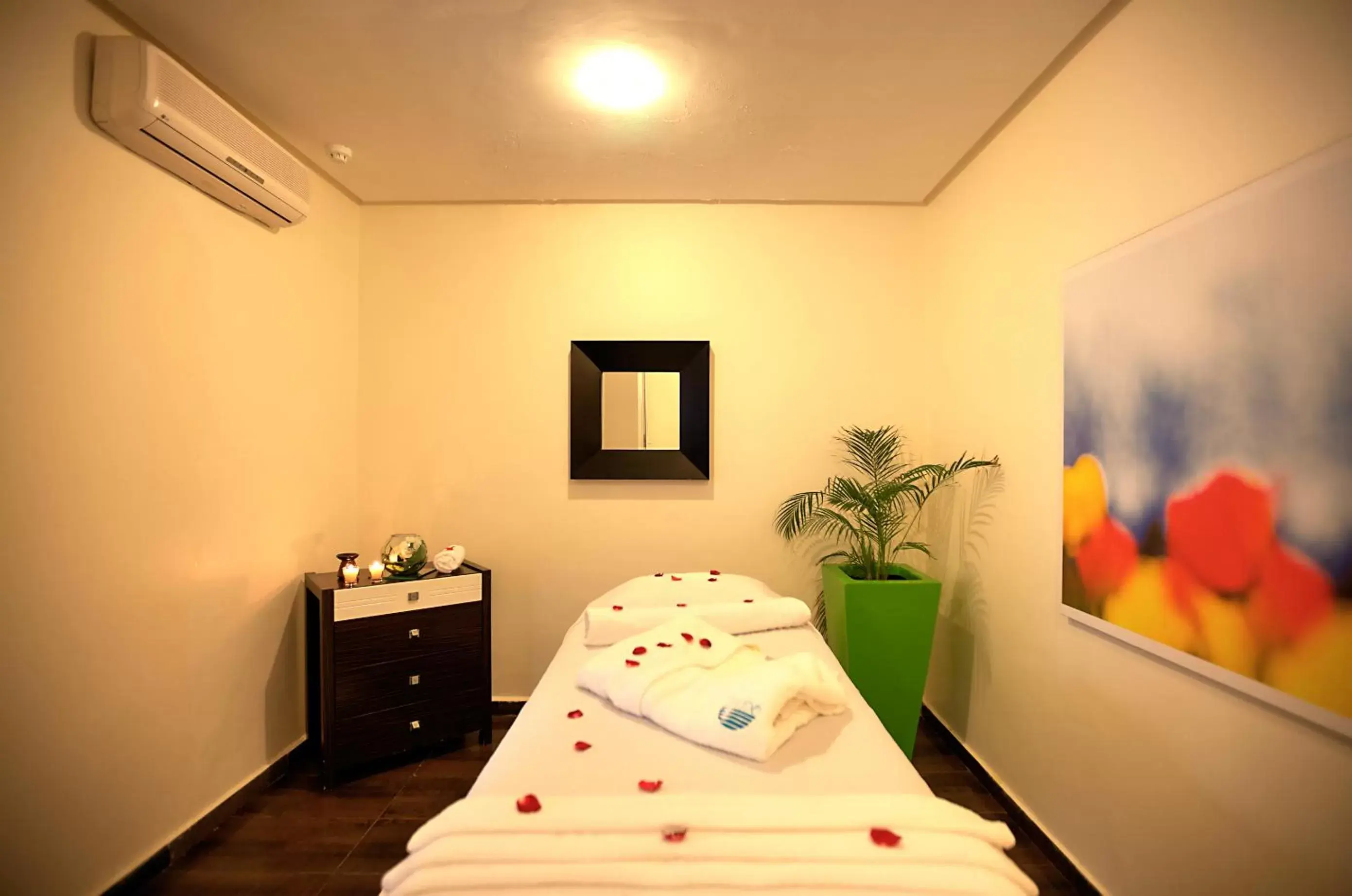 Massage in Casablanca Le Lido Thalasso & Spa (ex Riad Salam)