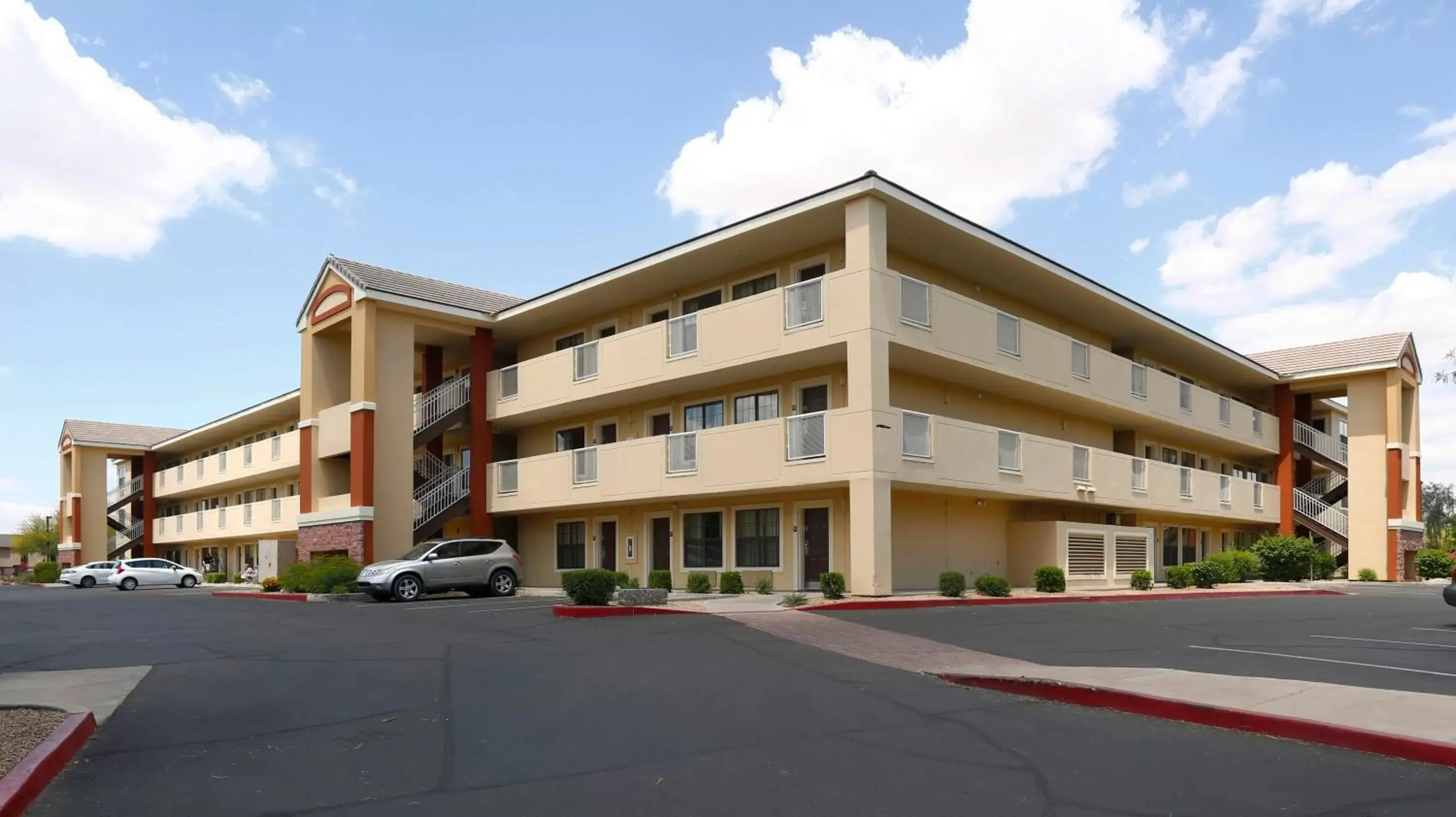 Property Building in Extended Stay America Suites - Phoenix - Scottsdale - North