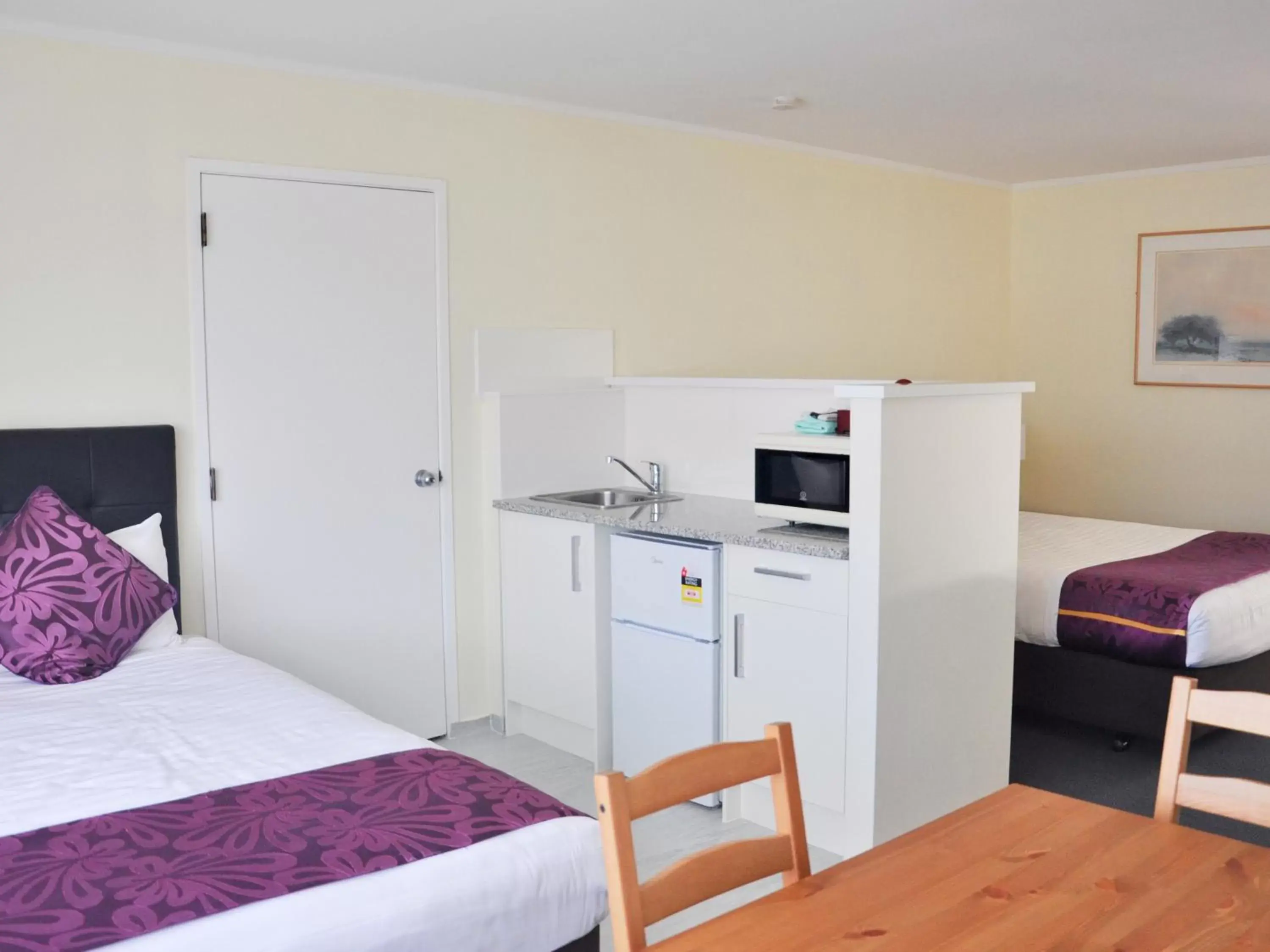 Kitchen/Kitchenette in Royal Park Lodge