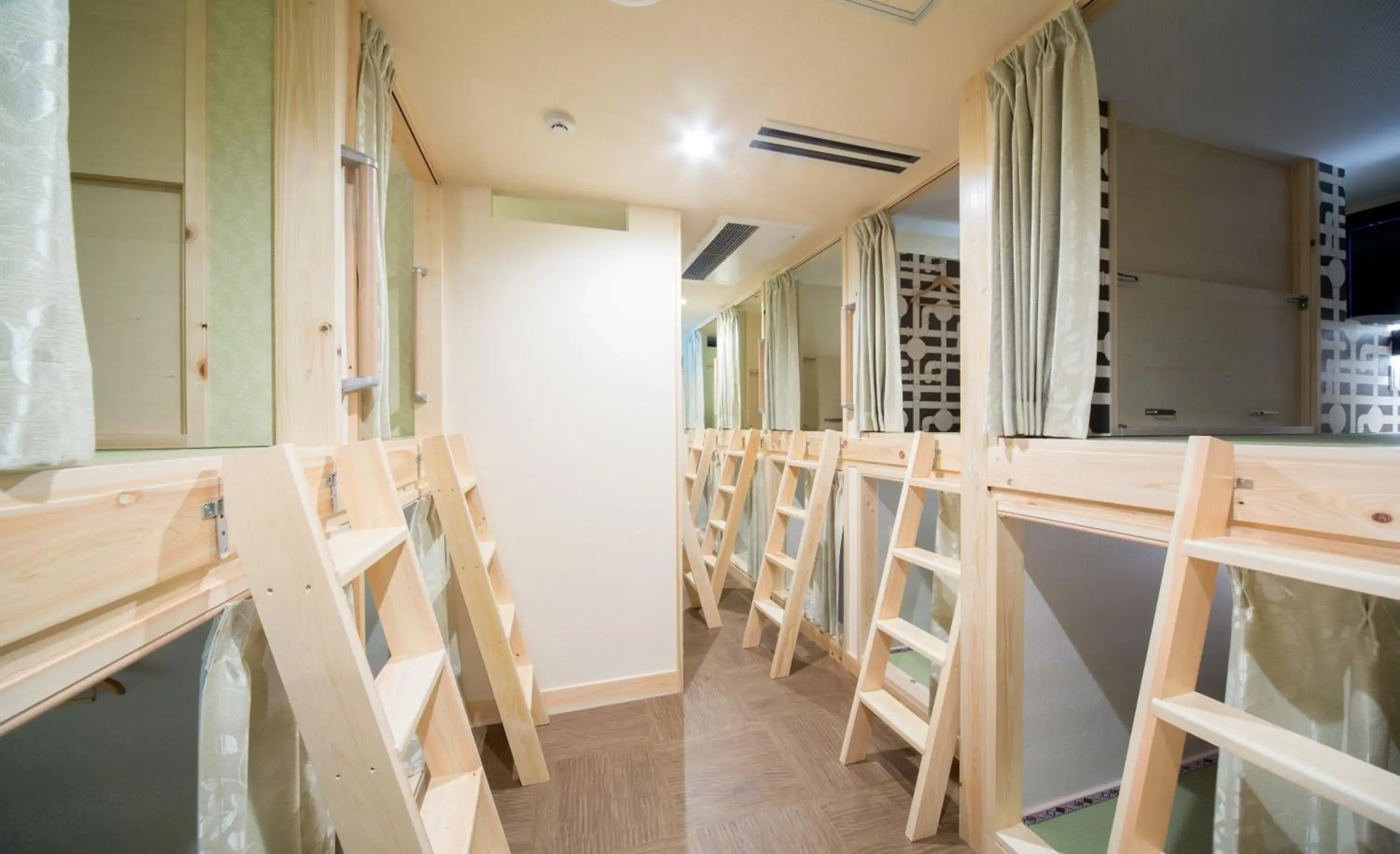 Mixed Capsule Room  in Guesthouse Wasabi Nagoya Ekimae