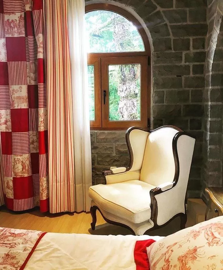 Decorative detail, Bed in Pousada Castello Benvenutti