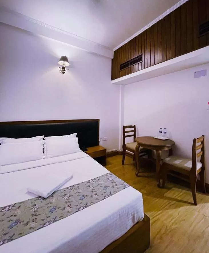 Bed in Hotel Tragopan