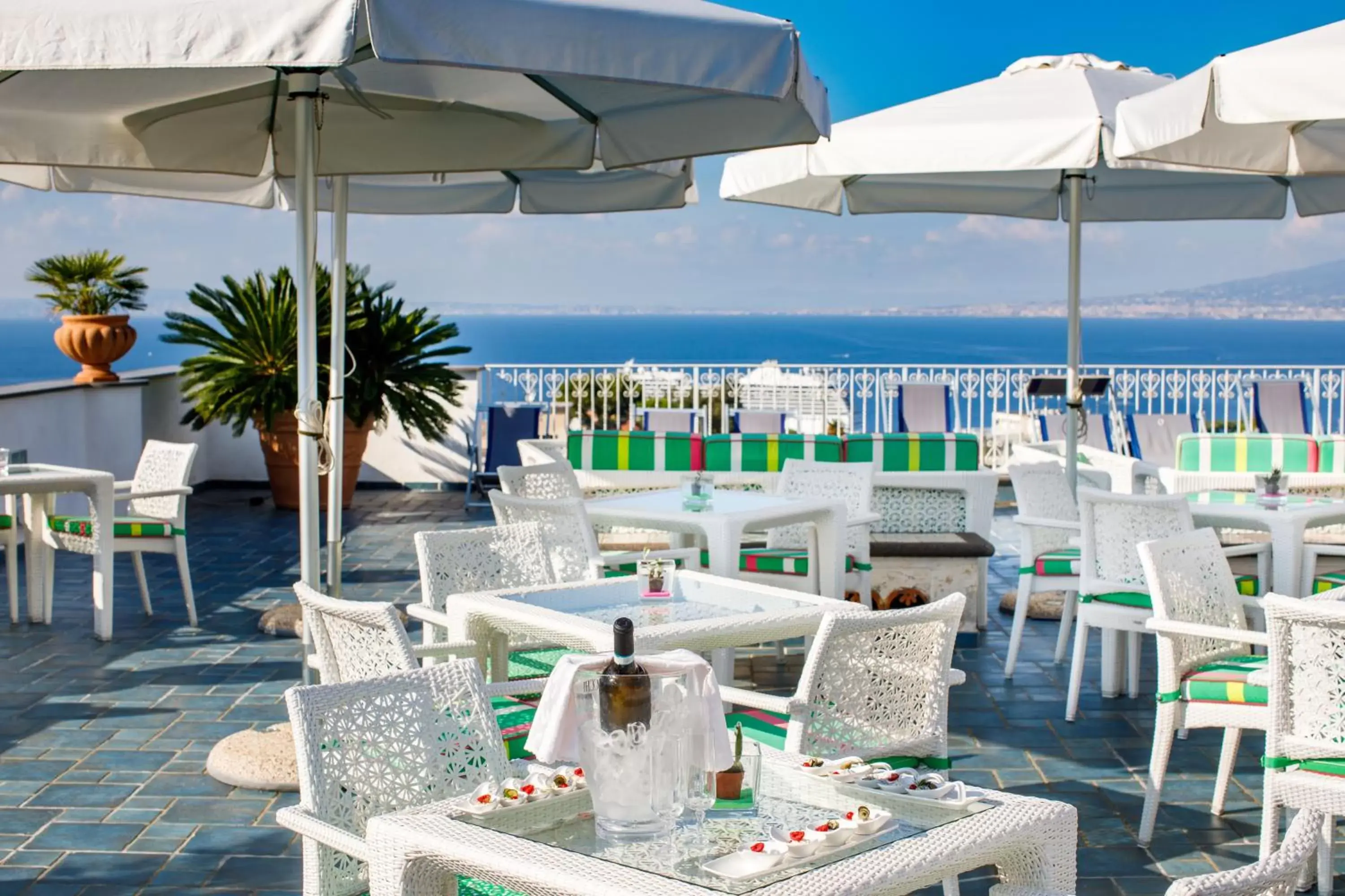 Balcony/Terrace, Swimming Pool in Hotel Zi' Teresa