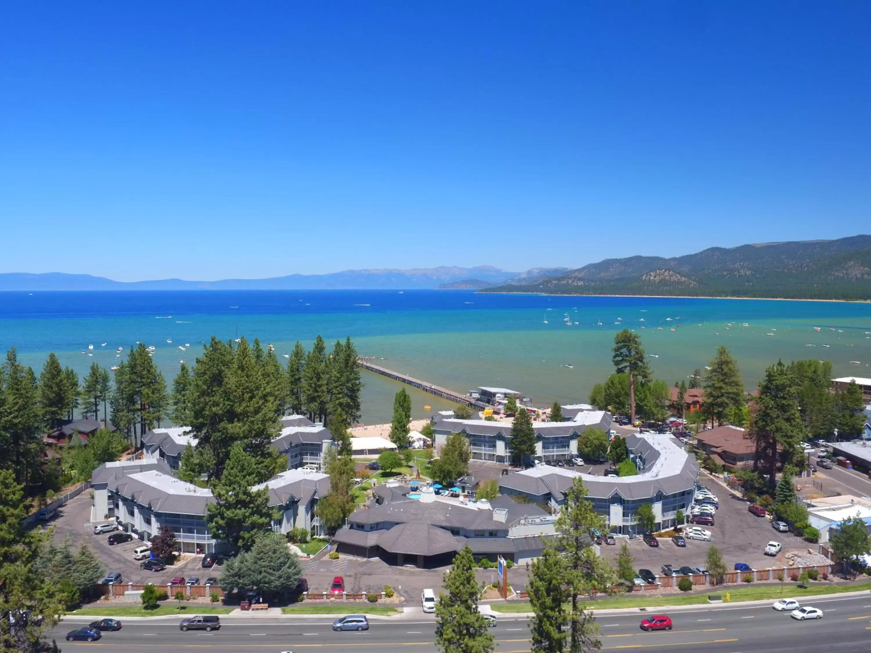 Natural landscape, Bird's-eye View in Beach Retreat & Lodge at Tahoe