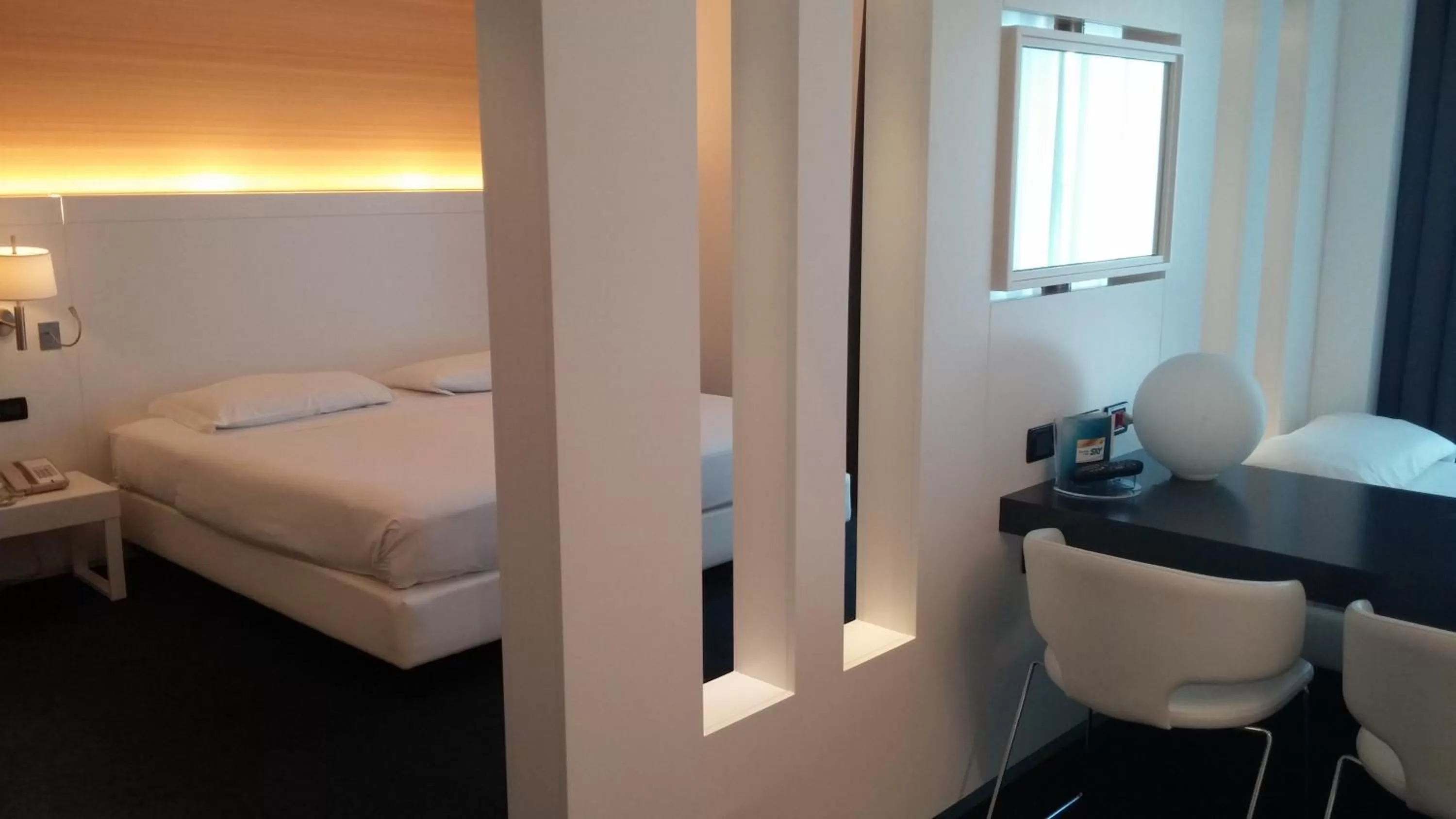 Photo of the whole room, Bed in iH Hotels Roma Z3