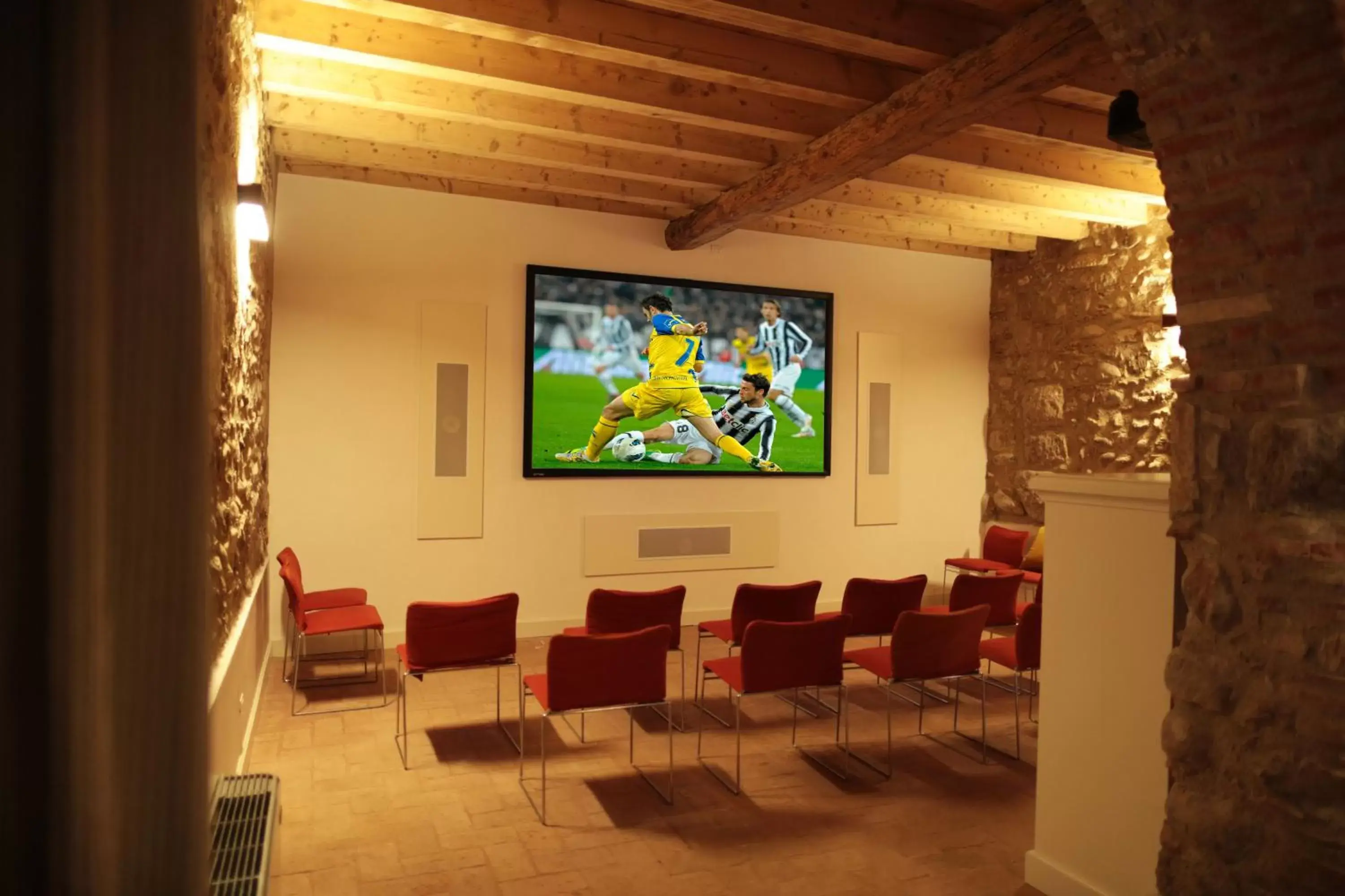 Communal lounge/ TV room in Residence Corte San Carlo