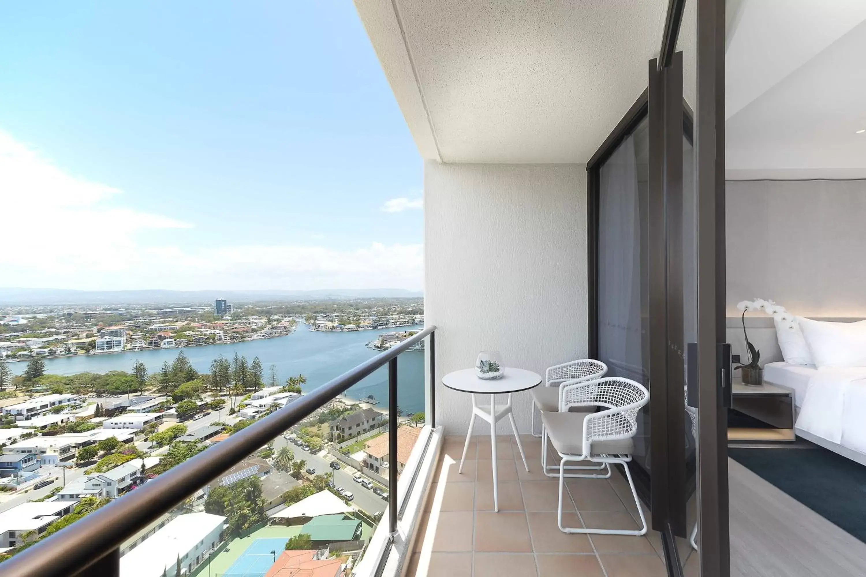 Photo of the whole room, Balcony/Terrace in JW Marriott Gold Coast Resort & Spa