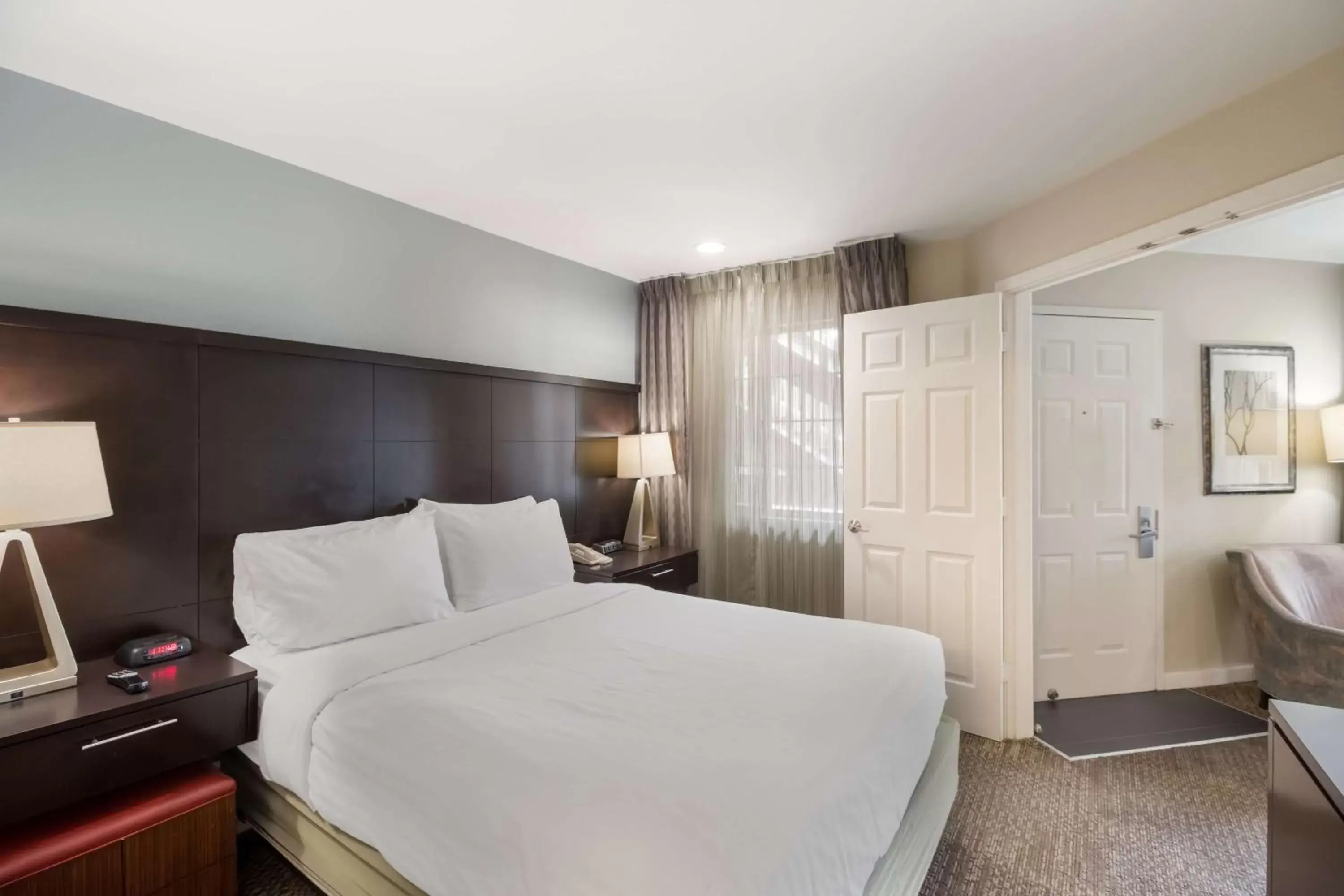 Bedroom, Bed in Sonesta ES Suites Torrance Redondo Beach