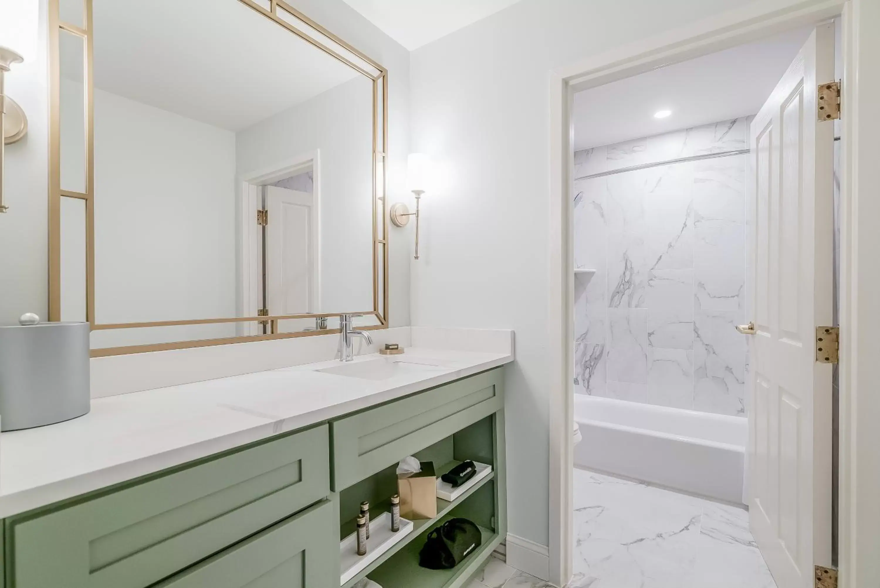 Bathroom in Chateau Renault Bathroom in Chateau Renault