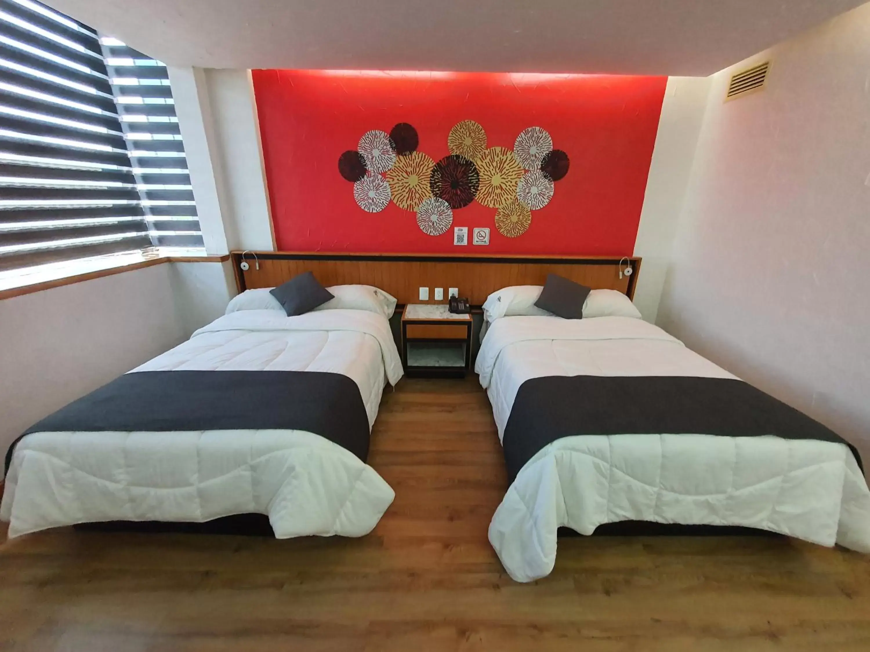 Bedroom, Bed in Hotel Alcampo