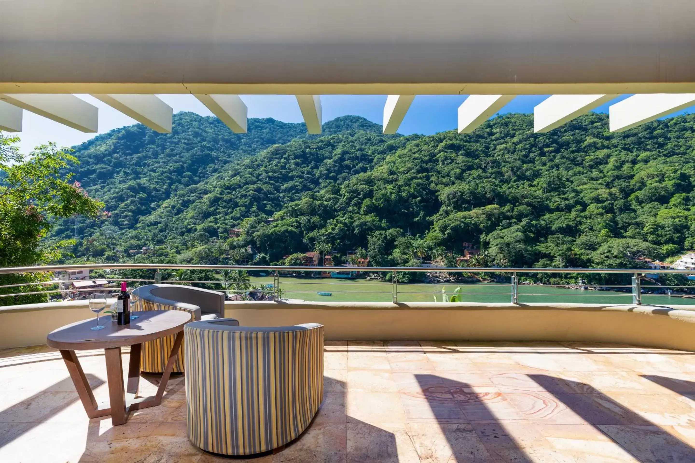 Balcony/Terrace, Mountain View in South Shore Villa Armonia Luxury Boutique