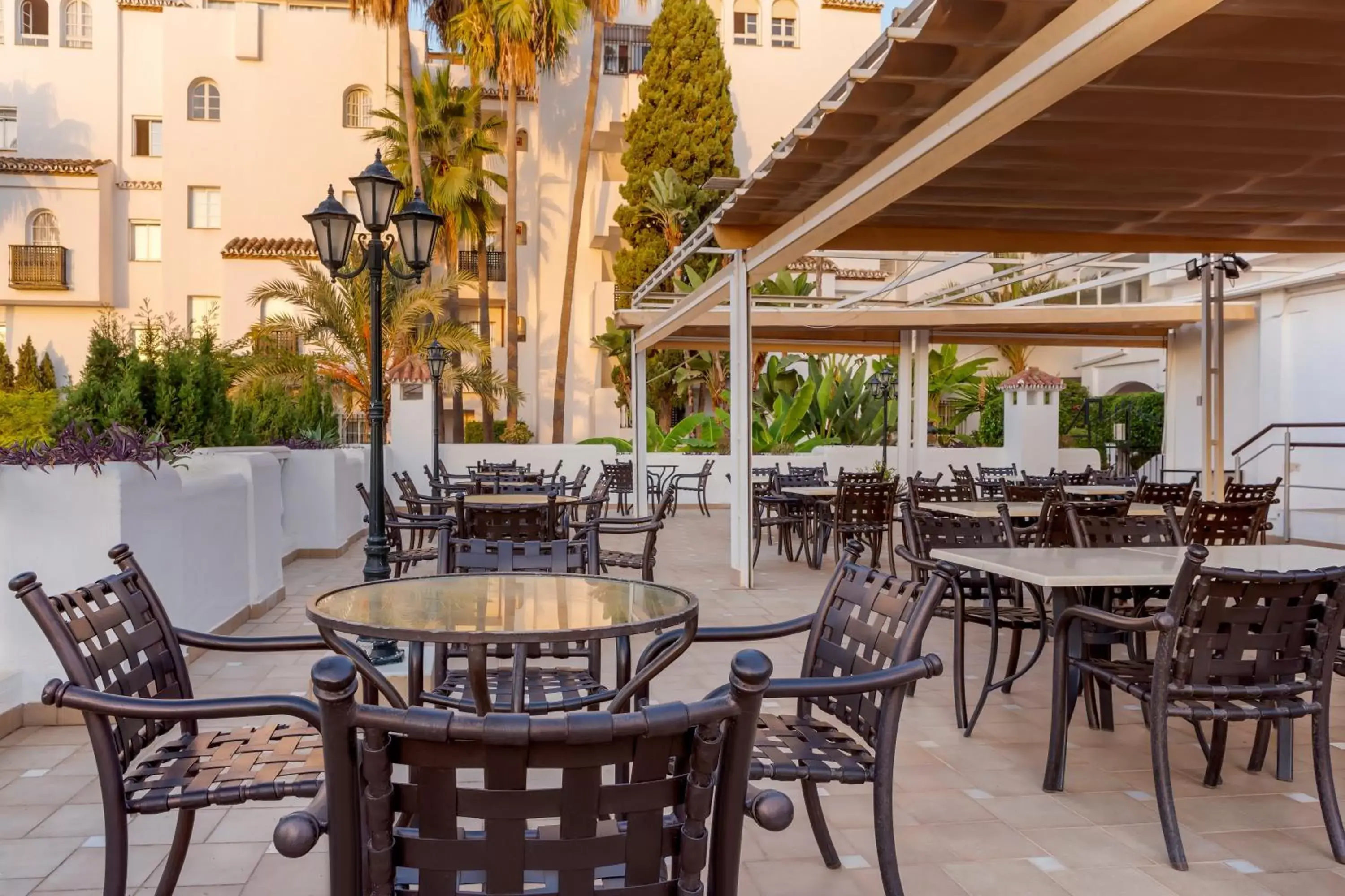 Restaurant/Places to Eat in Royal Oasis Club at Pueblo Quinta
