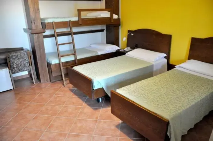 Bed in Hotel Masseria Le Pajare