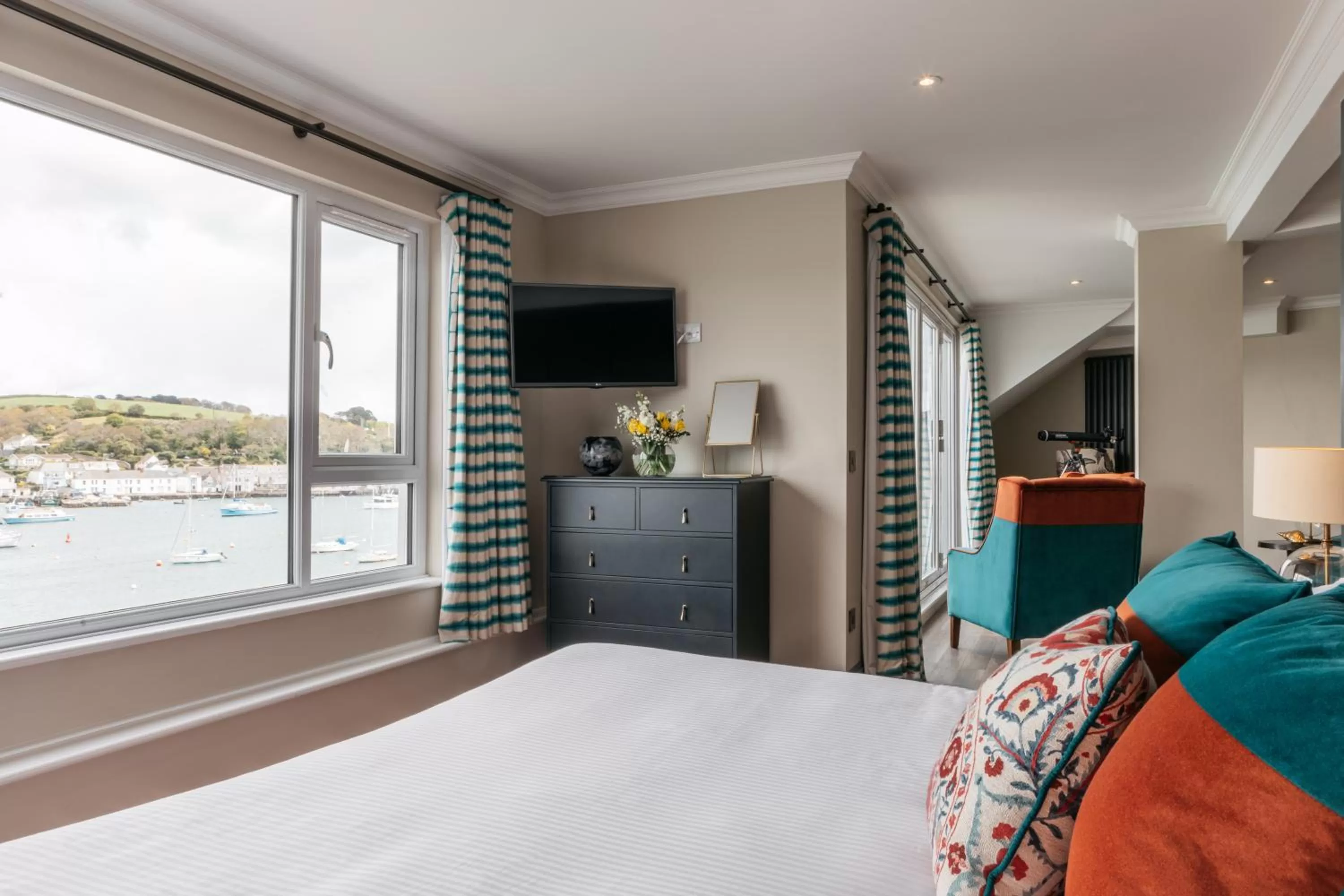 Bedroom, Bed in Greenbank Hotel