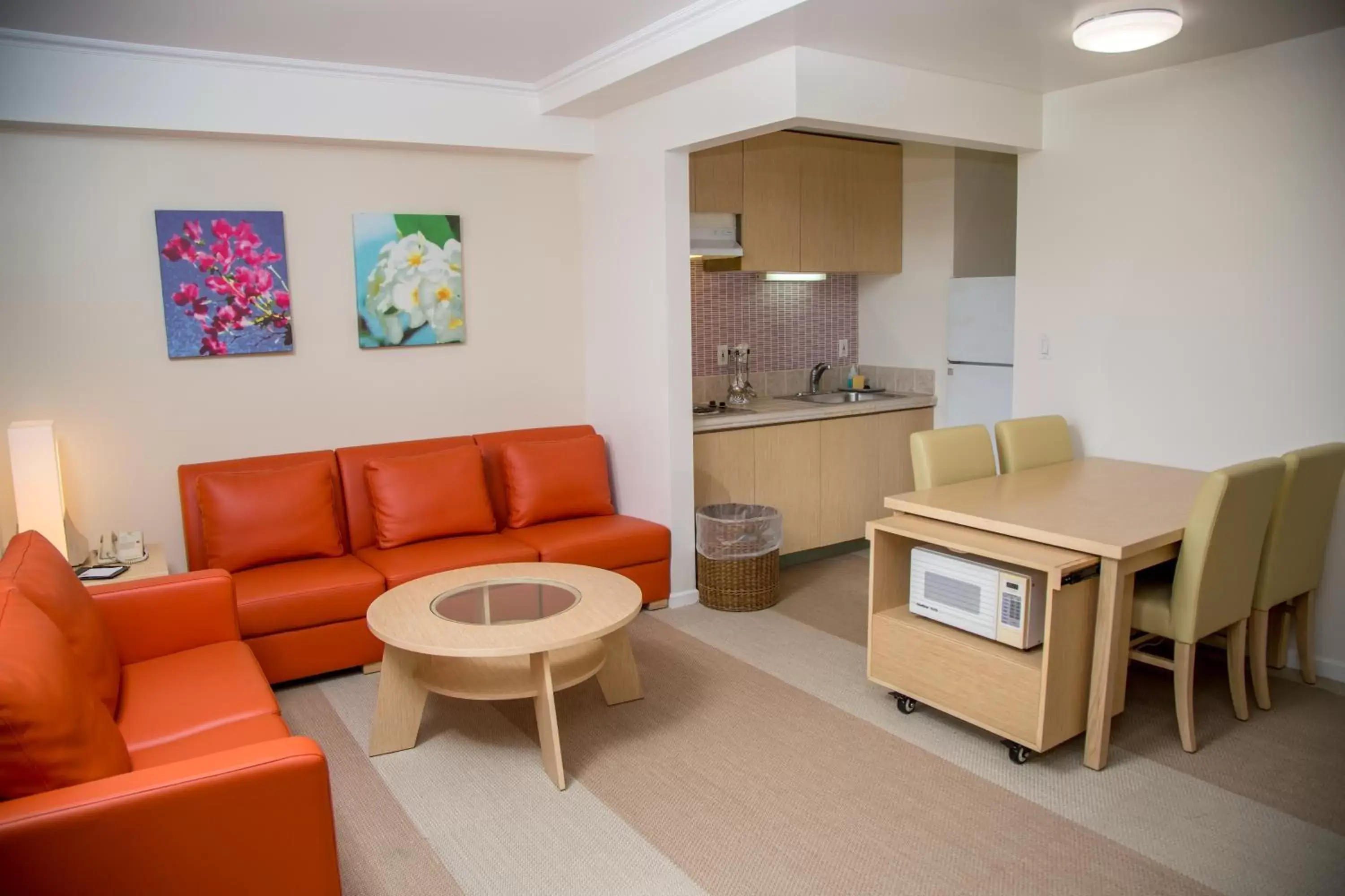 Living room, Seating Area in LeoPalace Resort Guam