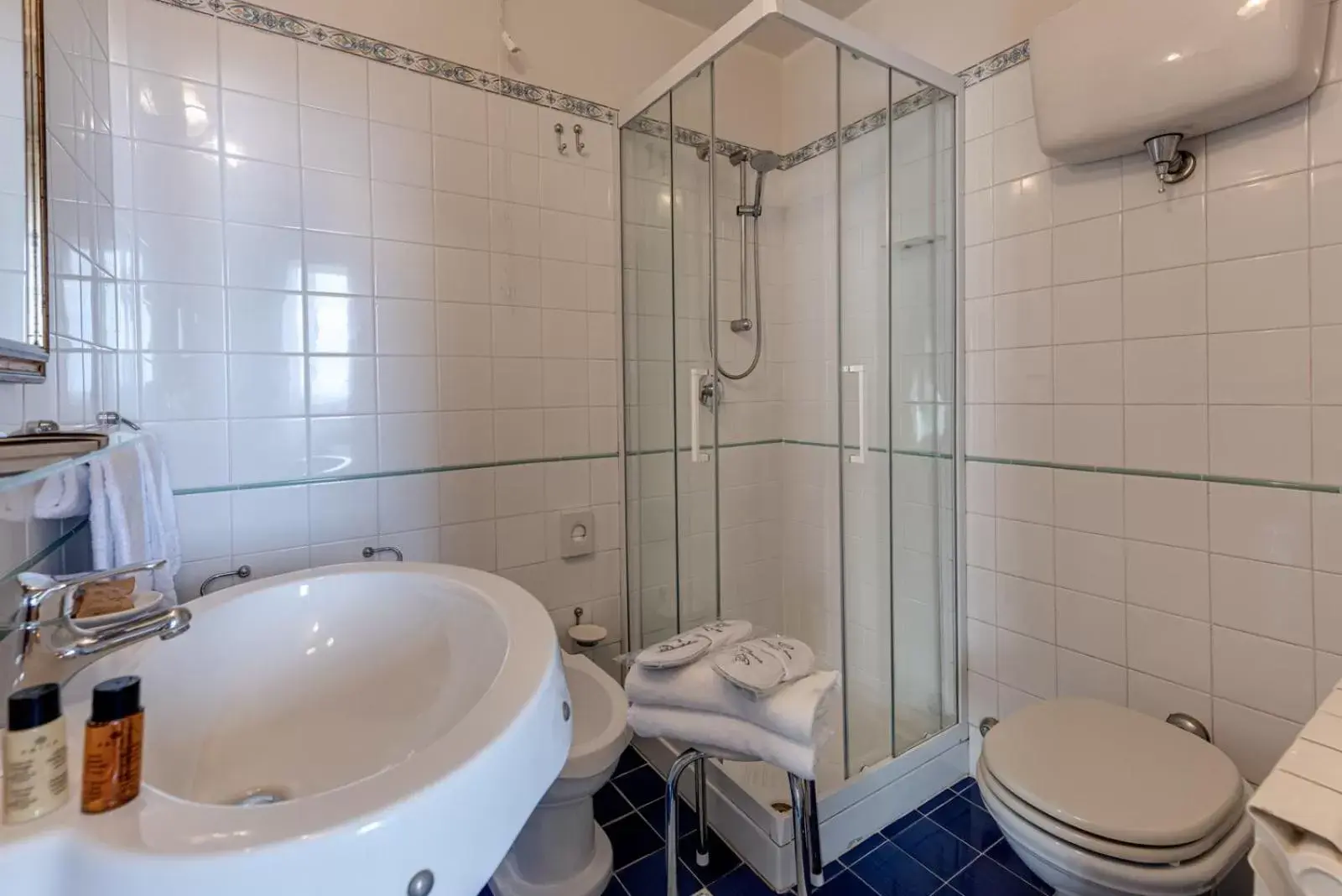 Bathroom in Hotel Palazzo di Valli